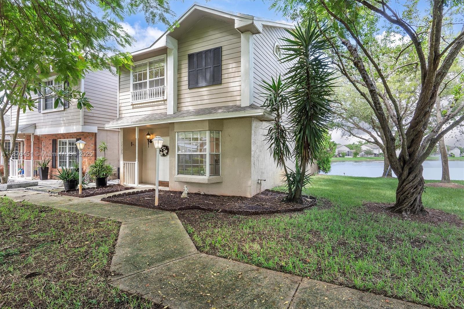 Twin Fountains Replat