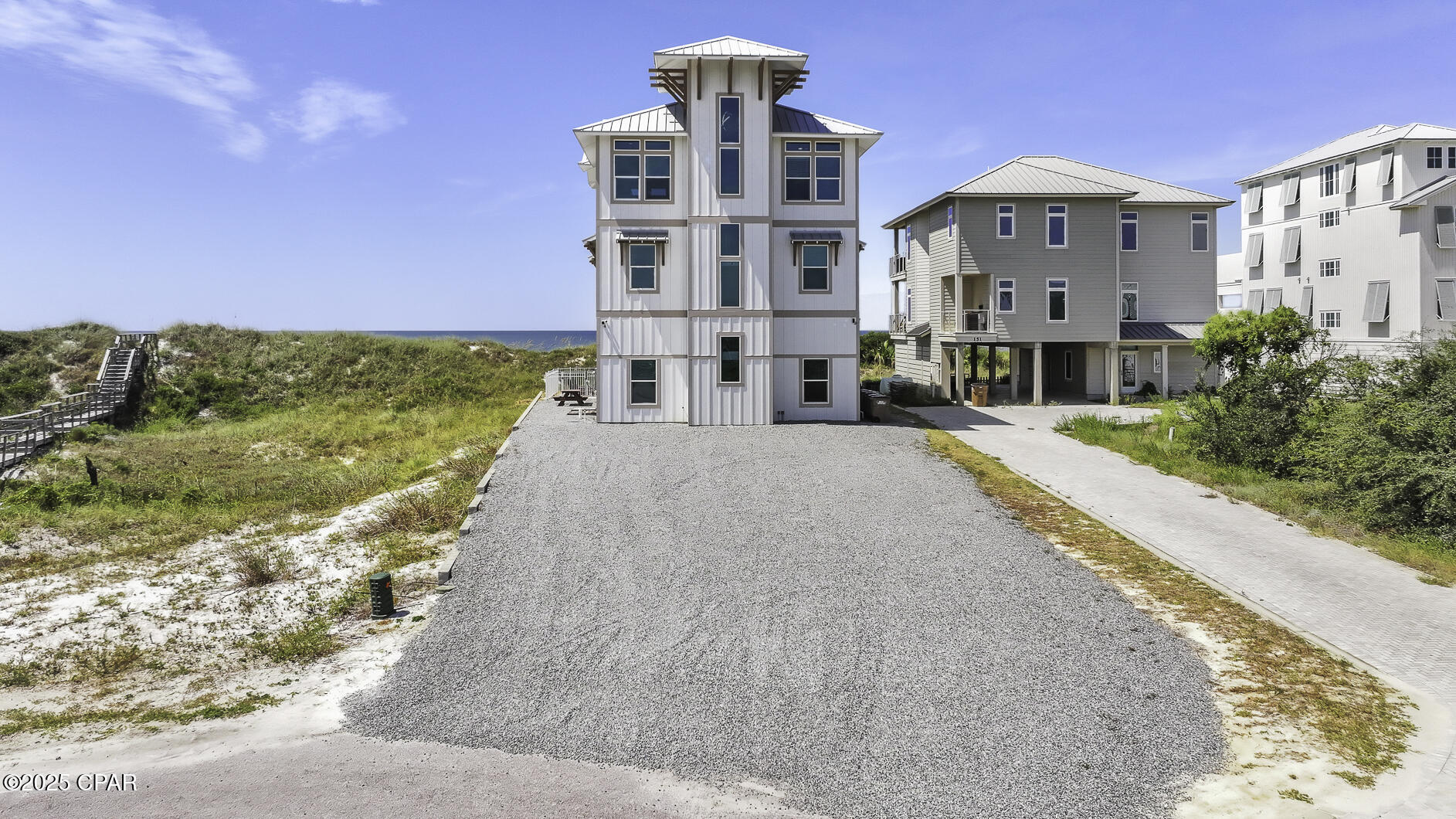 Listing photo id 2 for 149 Sapodilla Lane