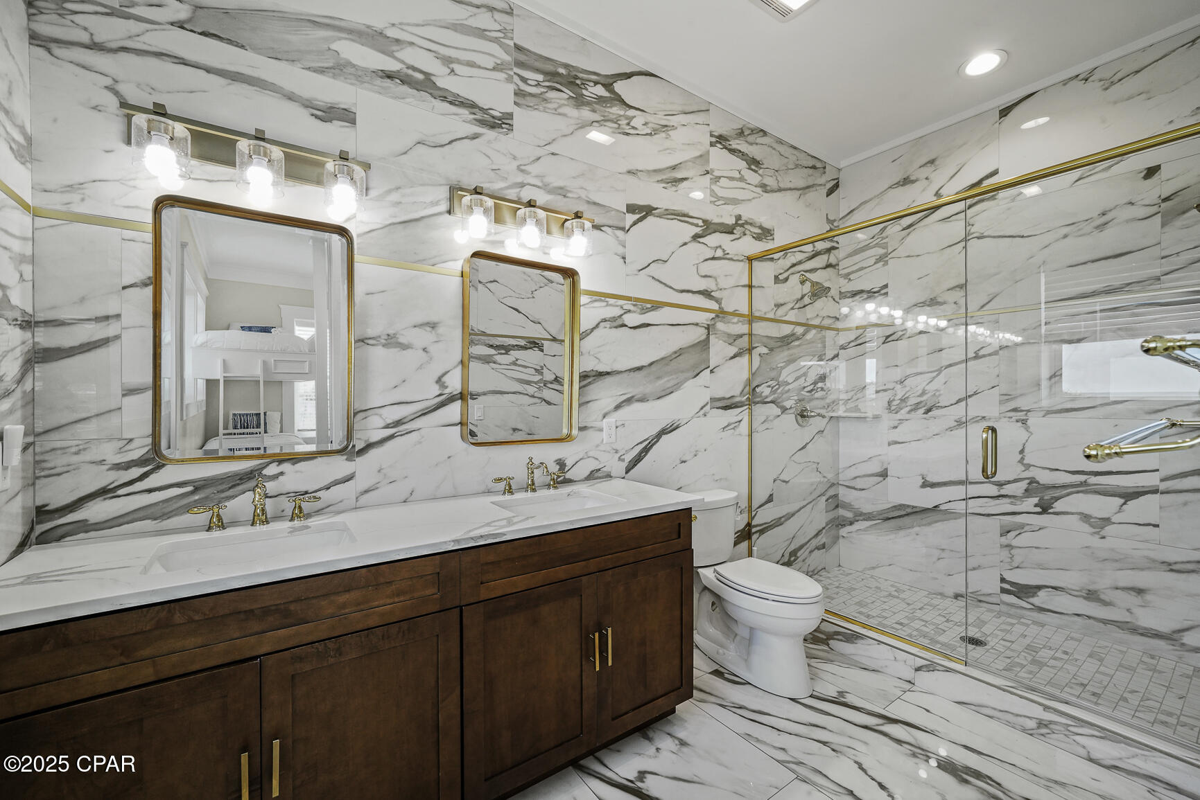 Aruu80jb5ooiuvsblurfe0qywk386w2q F4bdb M8ec