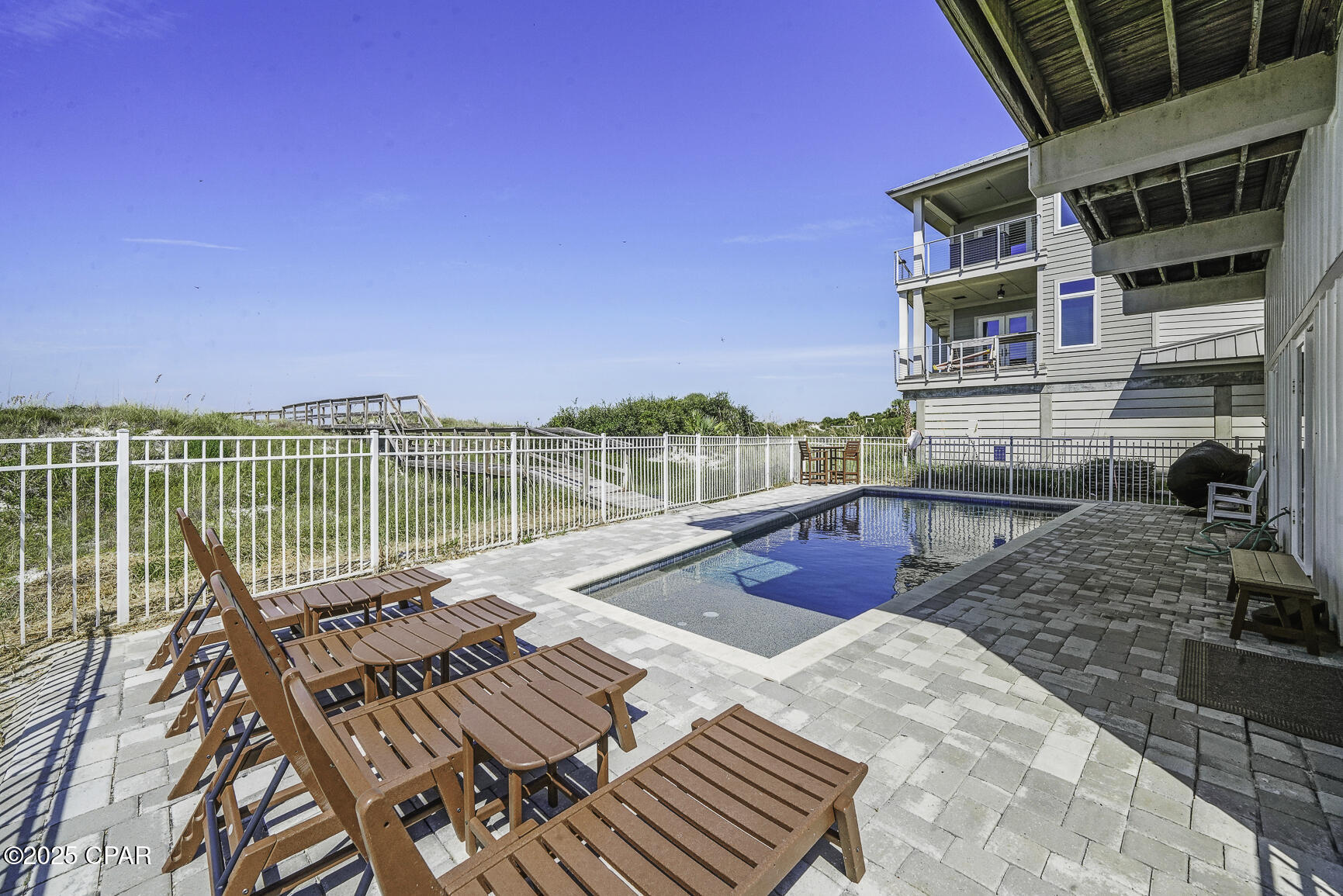 Rnyhi Ttd5sizqccrq7iemvrrt9m60jvvxa0qid8jh8