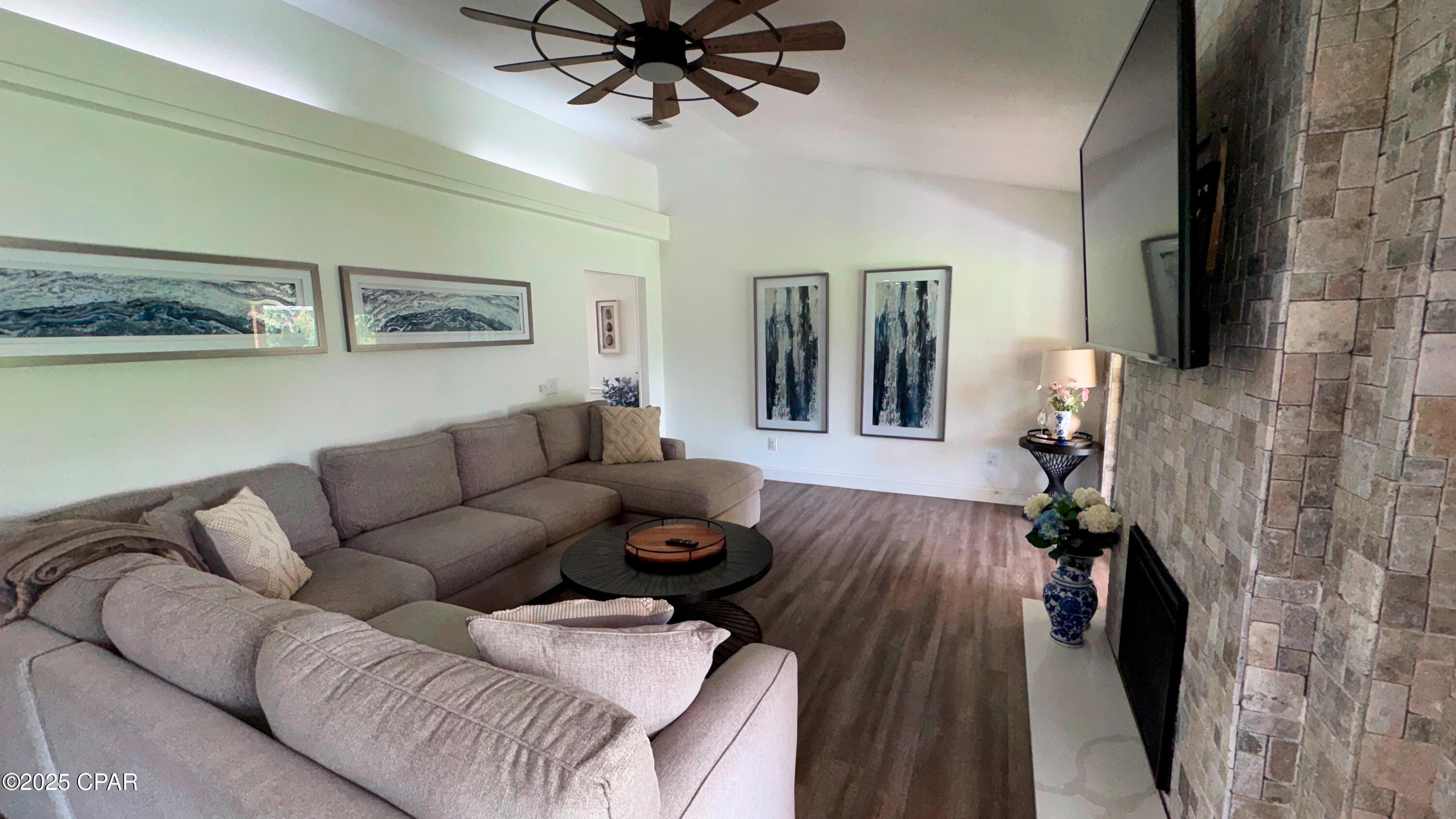 Lh0wfelsvr4w0srh1p7rxo Bzh4hvlekke_actwaiie