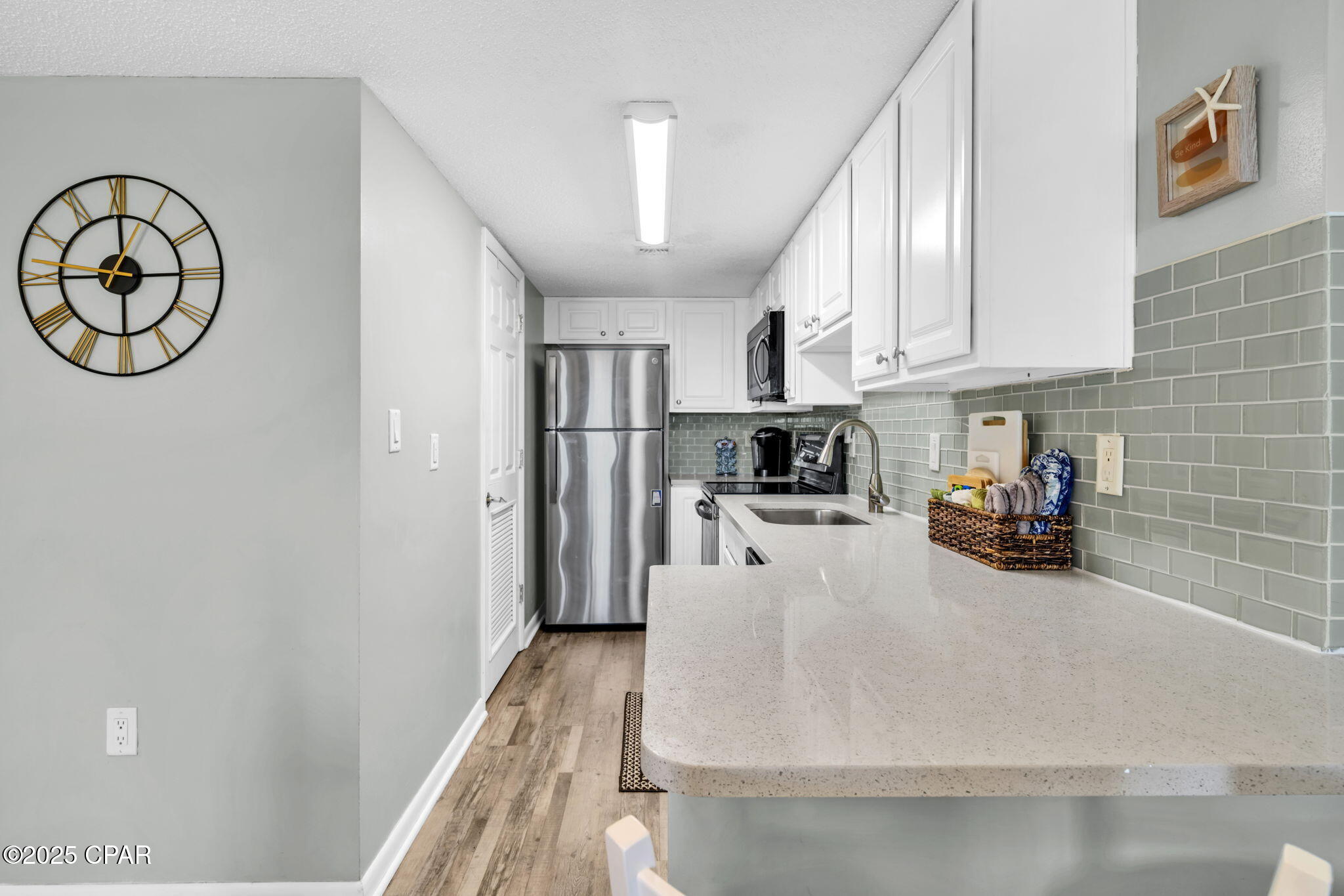 S6dsj Ep1pquvewmq Vdrjvazx4_lvunisqp06txqy4