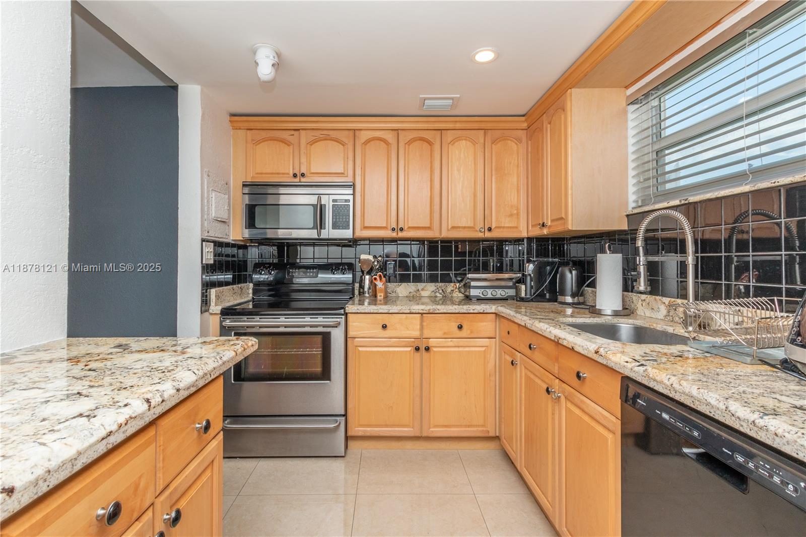 Property photo # 9