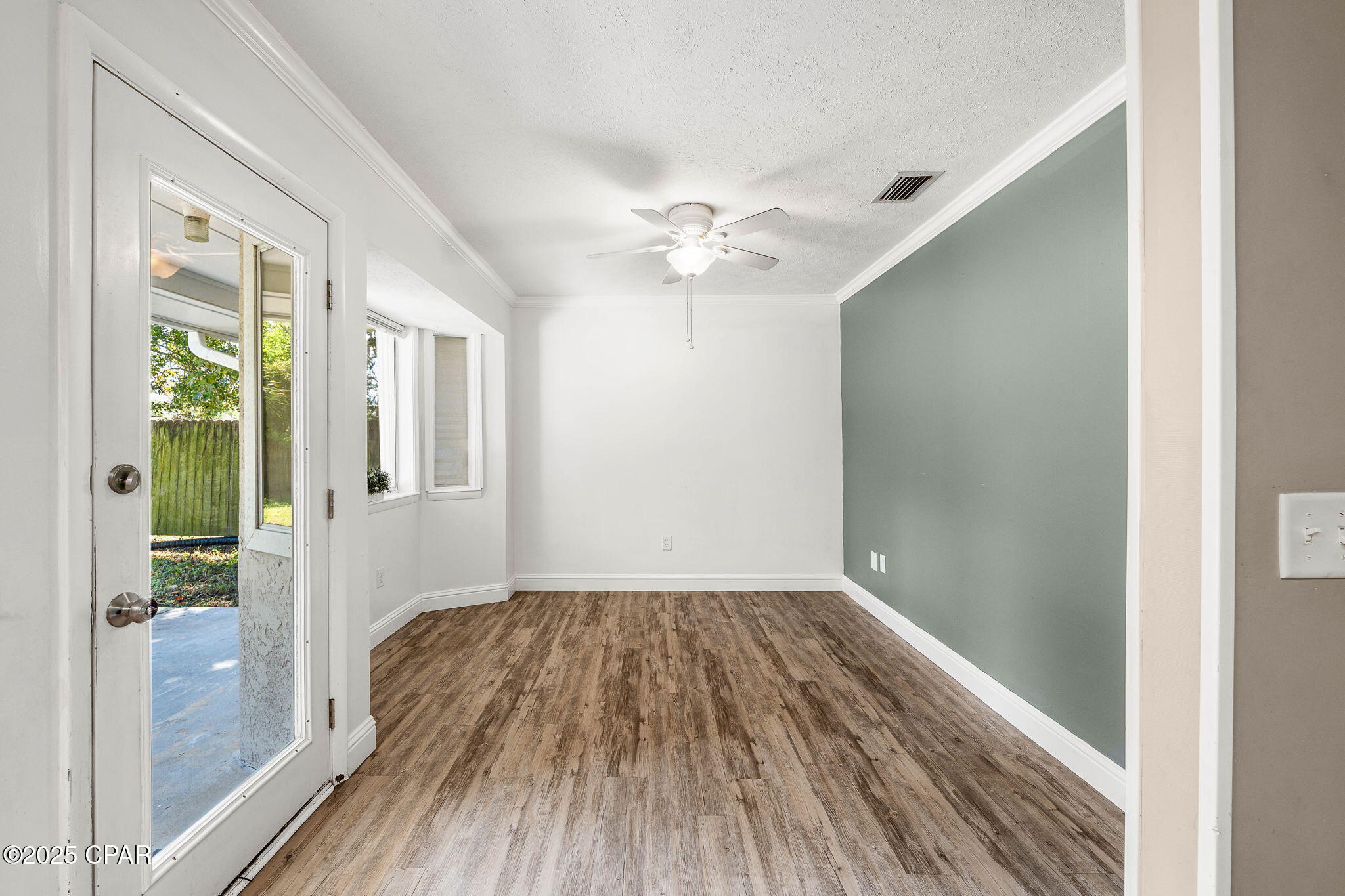 Image 37 For 3701 Lee Street A&b