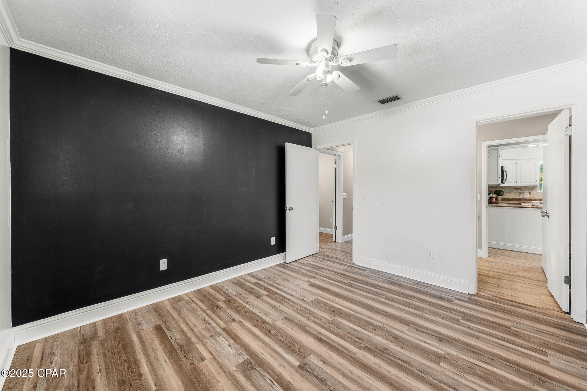 Image 43 For 3701 Lee Street A&b