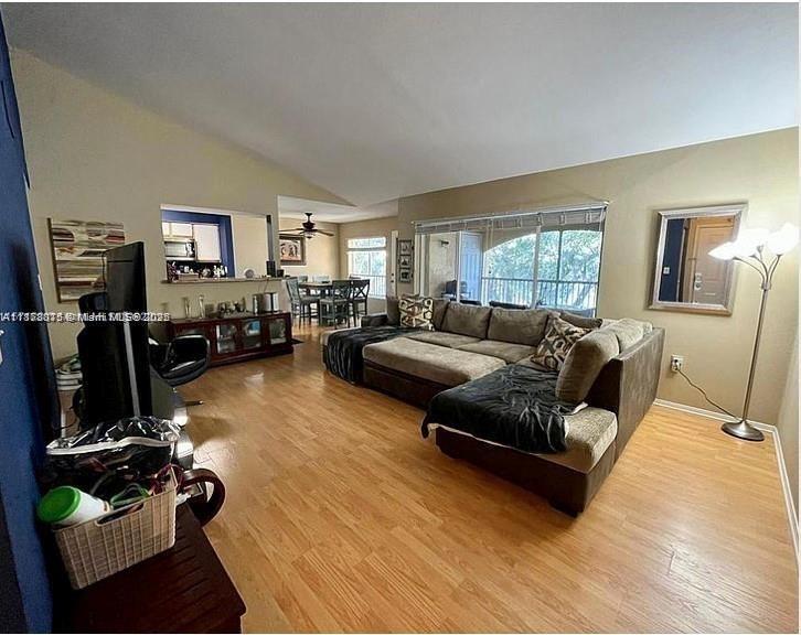2445 33rd St Unit 1413, Oakland Park, Florida 33309