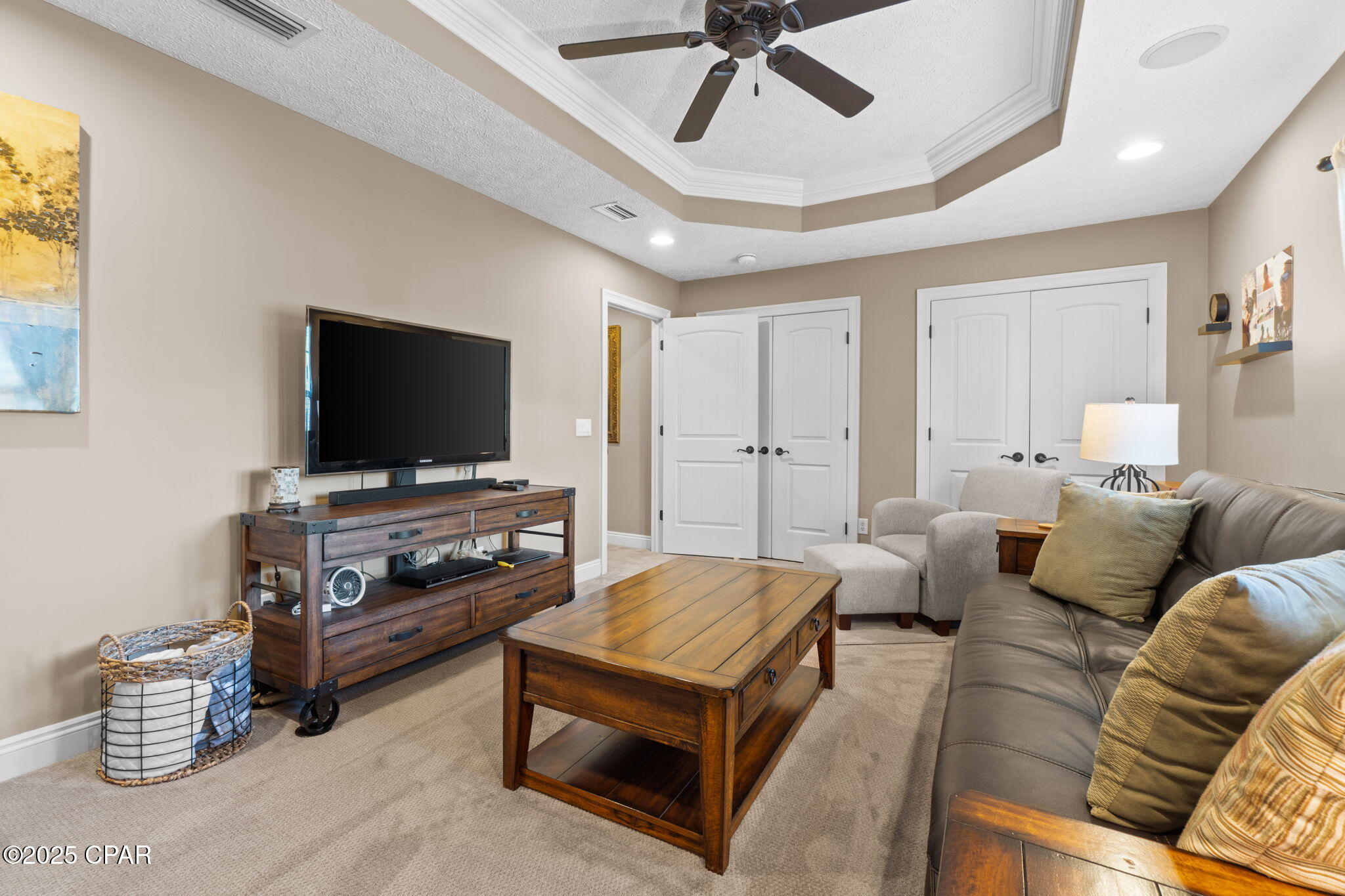 Xiiu 0_gl6fpdgteukqgmwo1khkihdj9q02j_hnecvy