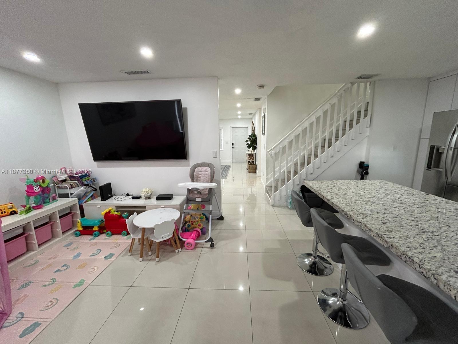Property photo # 7
