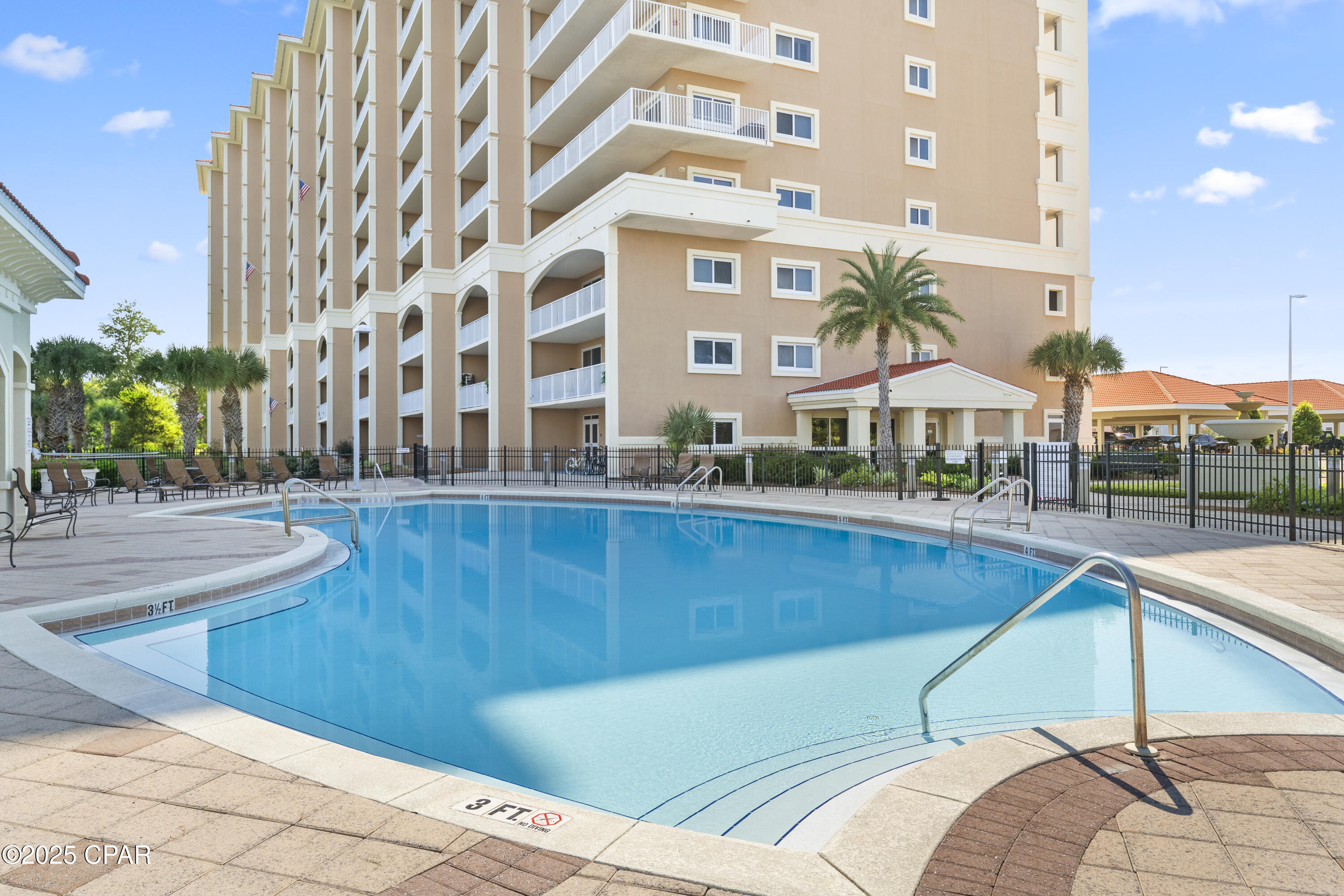 Image 2 For 2400 Grandiflora Boulevard 409