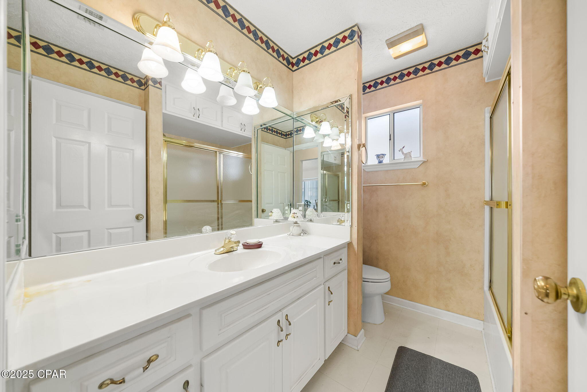 Aiky7zexfxcmhyukomedpvmdeutiph5bdt4yevmkku4