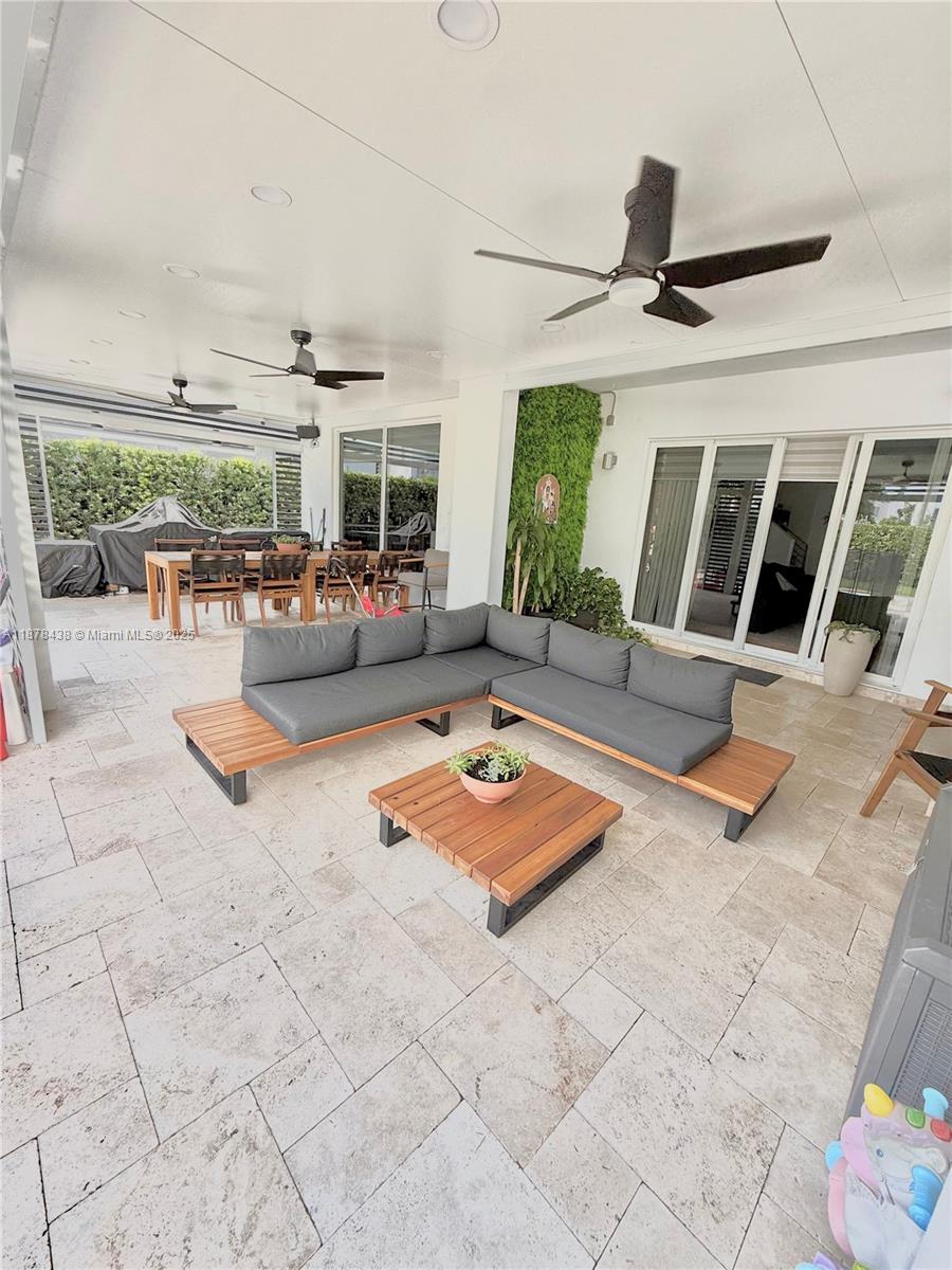 Property photo # 2