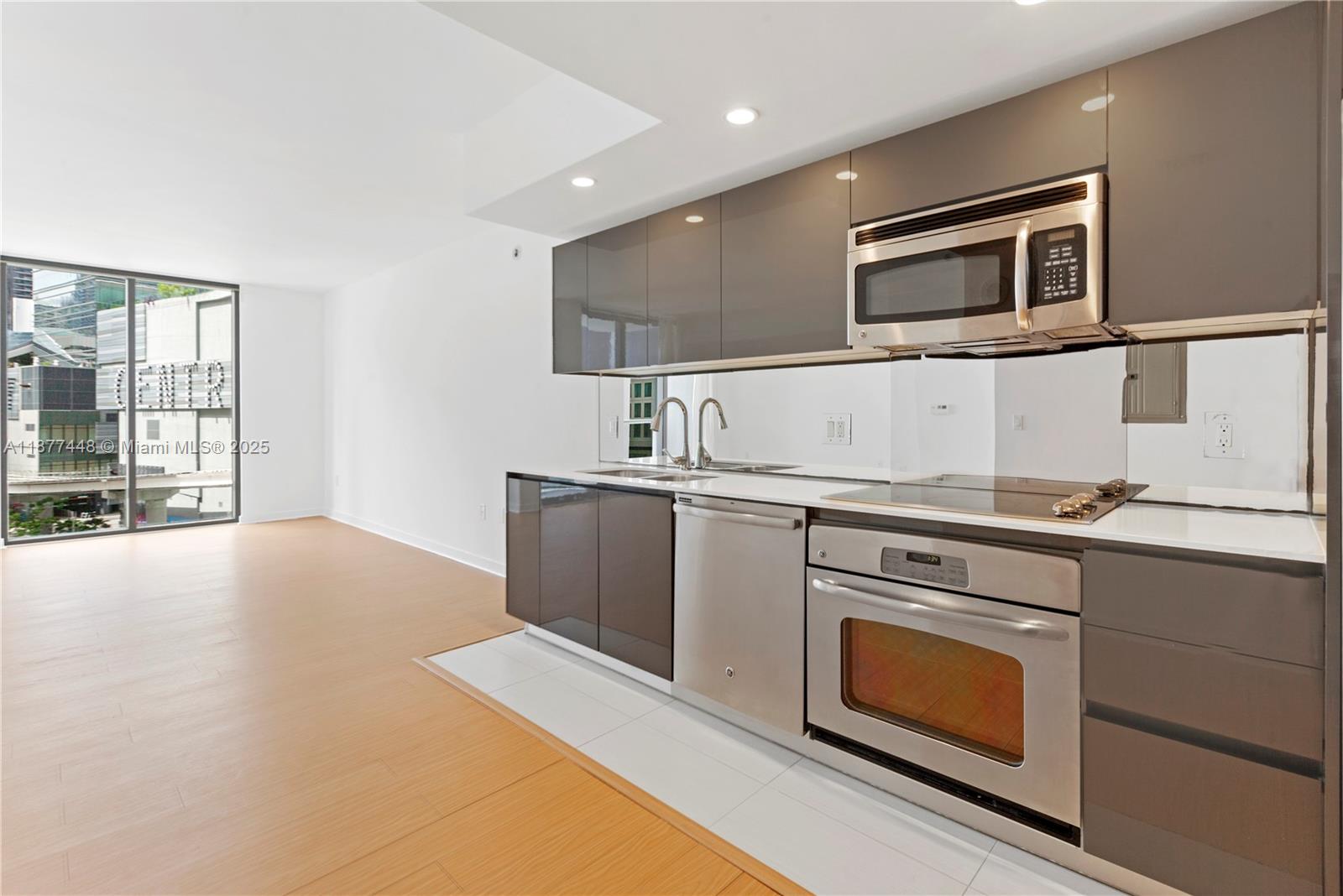 Property photo # 0