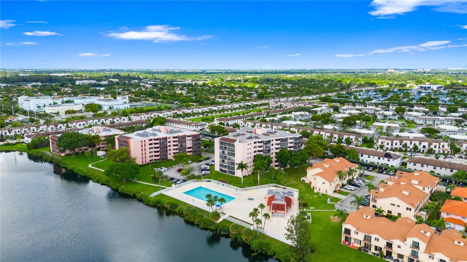 Lake View Of Calif Club C