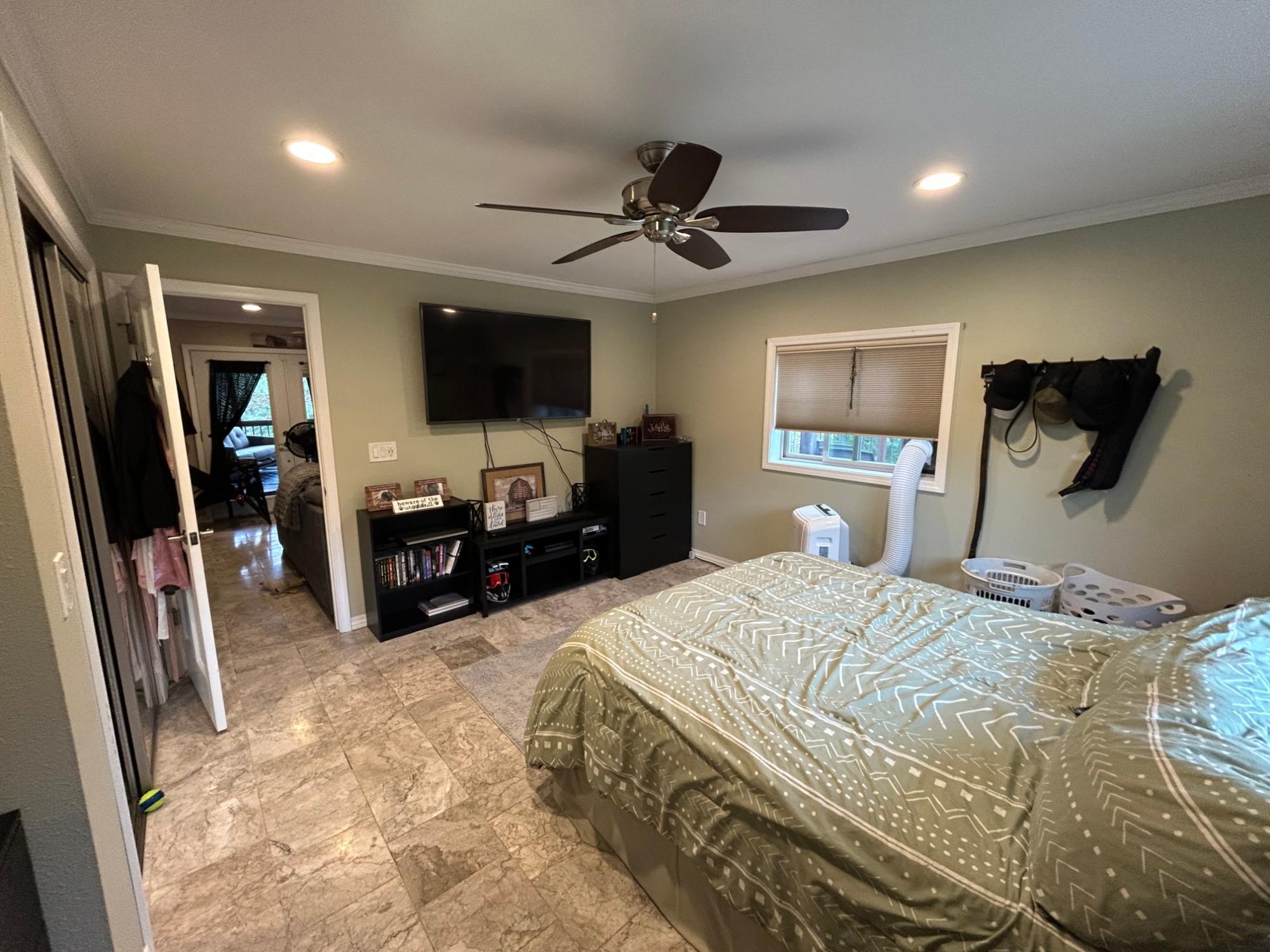 Undocumented Lake Property 1881 Cth B Photo 10