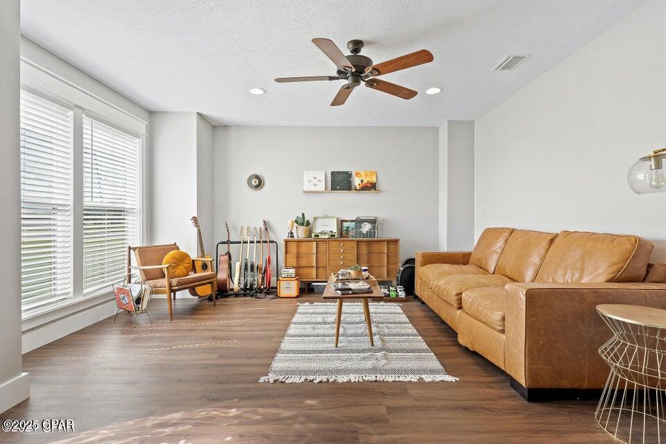 Image 4 For 3111 Wood Valley Road