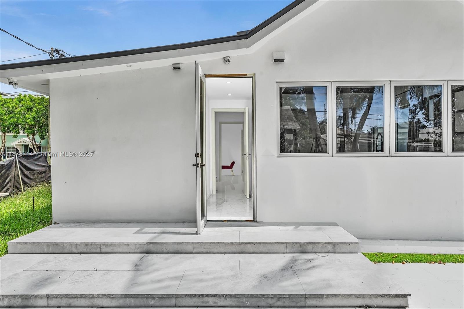 Property photo # 4