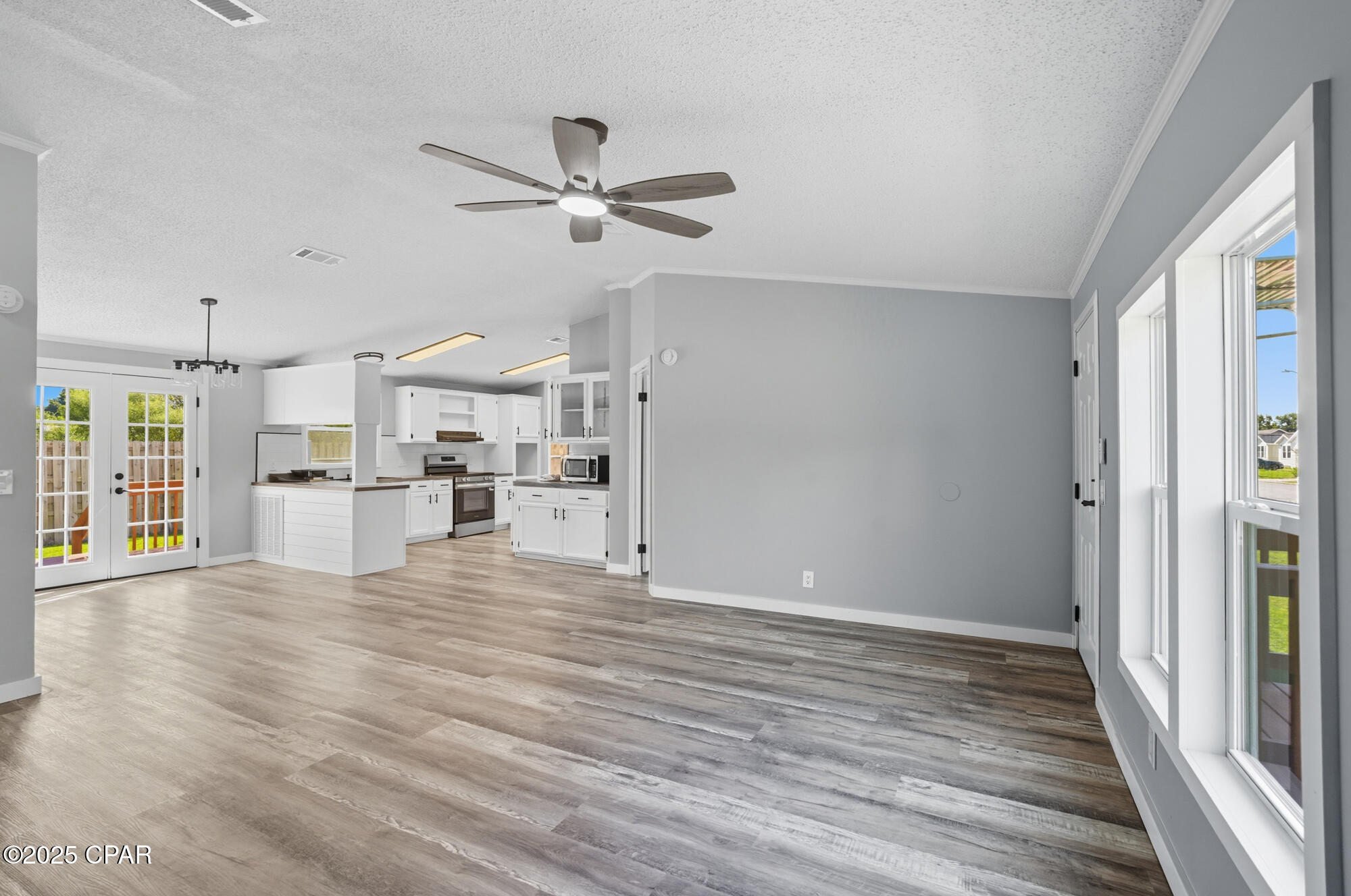 Image 4 For 7343 Claudias Way