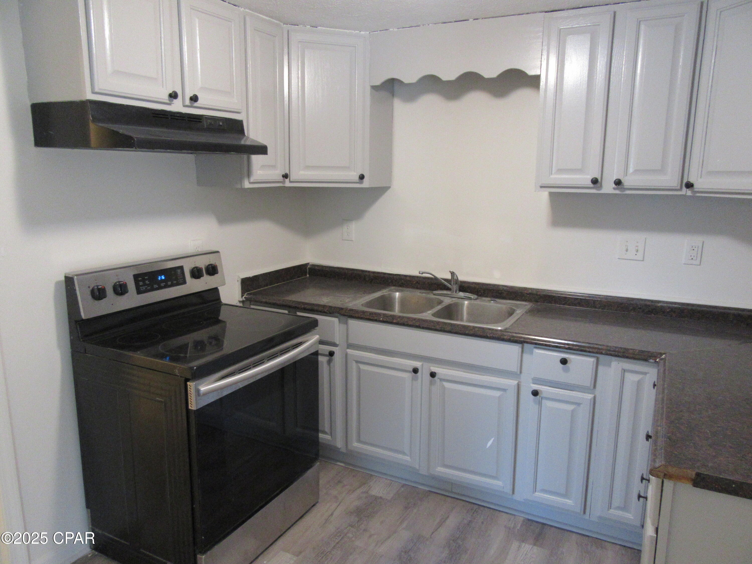 Image 3 For 237 Helen Avenue #c