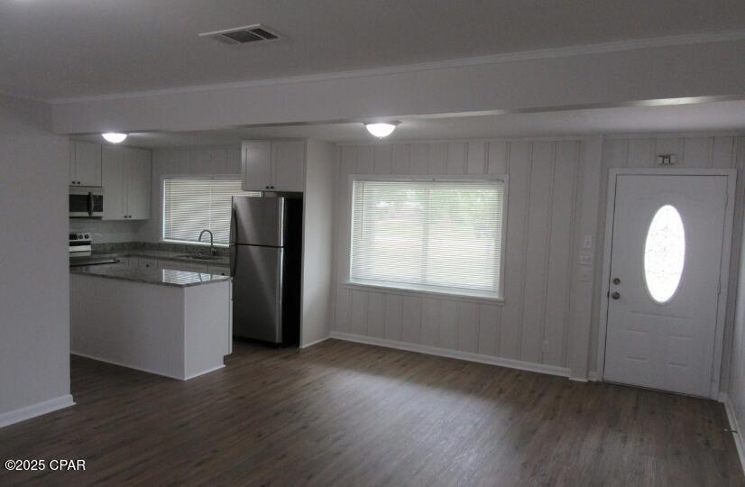 Image 12 For 2635 Arden Avenue