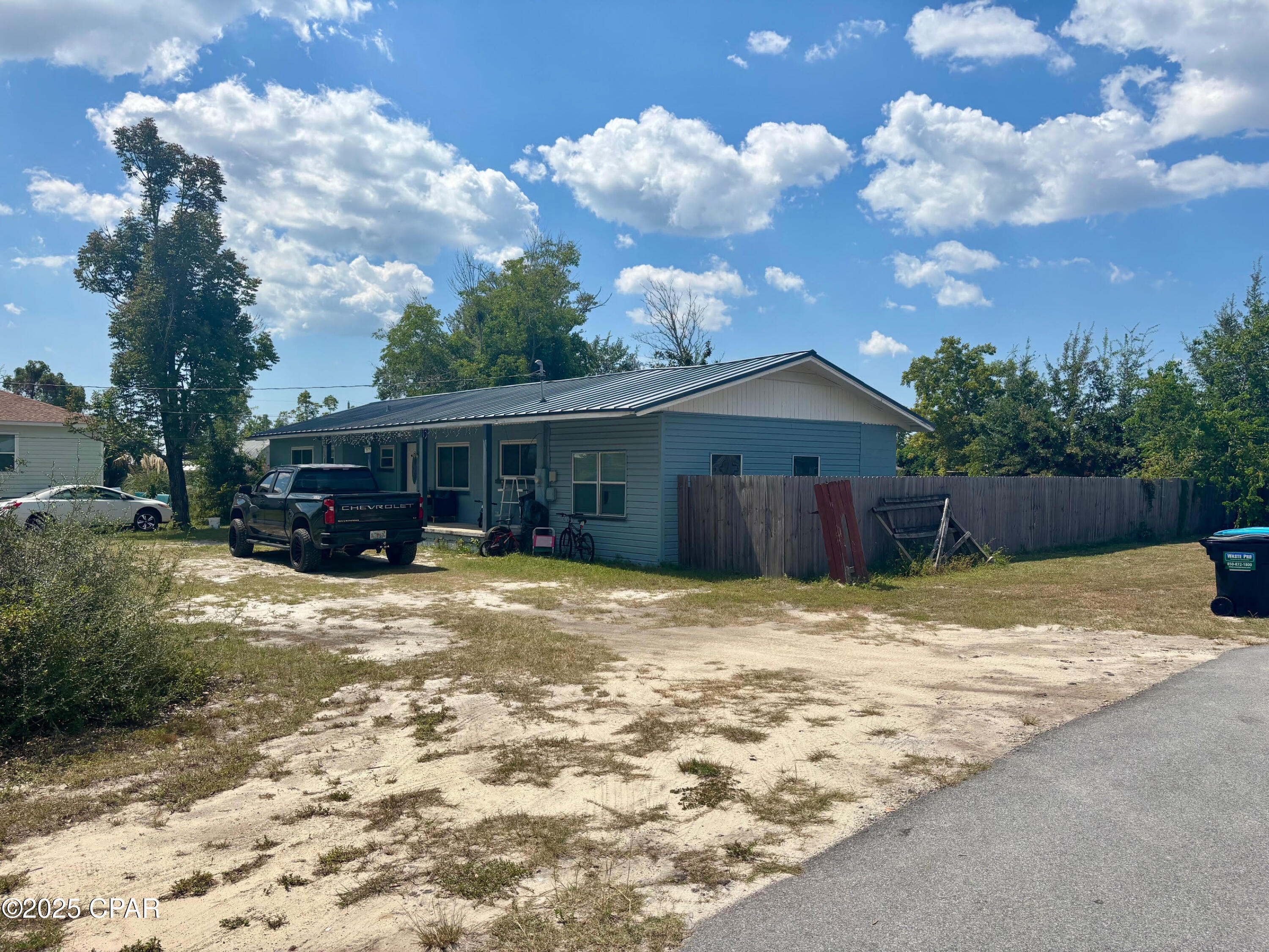 Image 18 For 2635 Arden Avenue