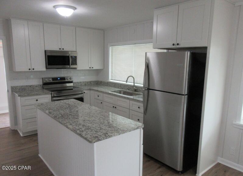 Image 3 For 2635 Arden Avenue