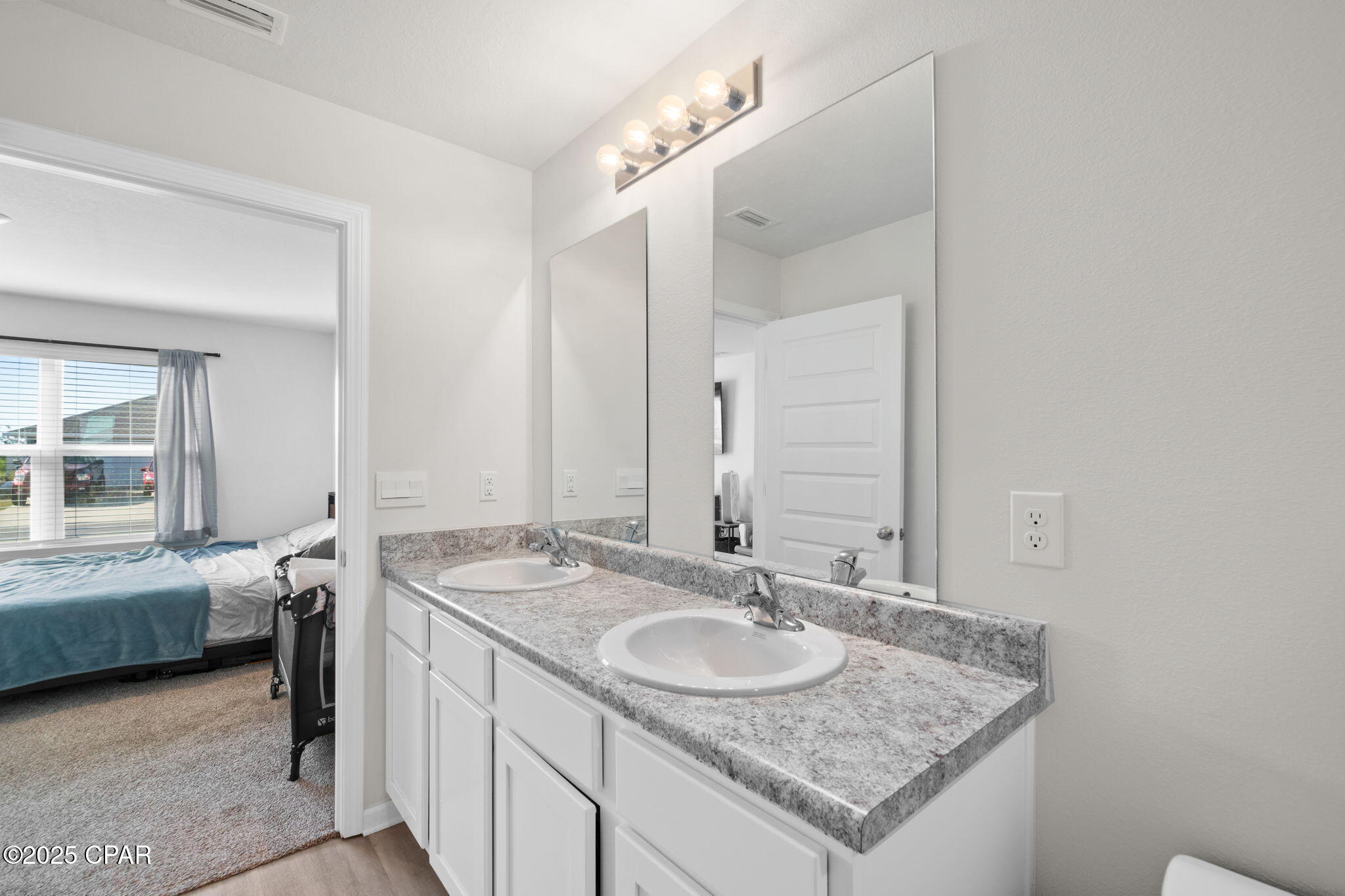 Zsfw7dvyhnahvzlsapow3zs83cqntyw616ubes_sb00