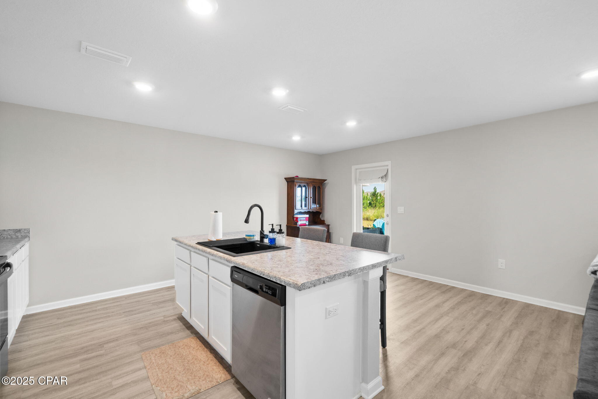 Eutg4zdurc Yt4ggp6eehr_xsd57qtcy5dgeb4oztts