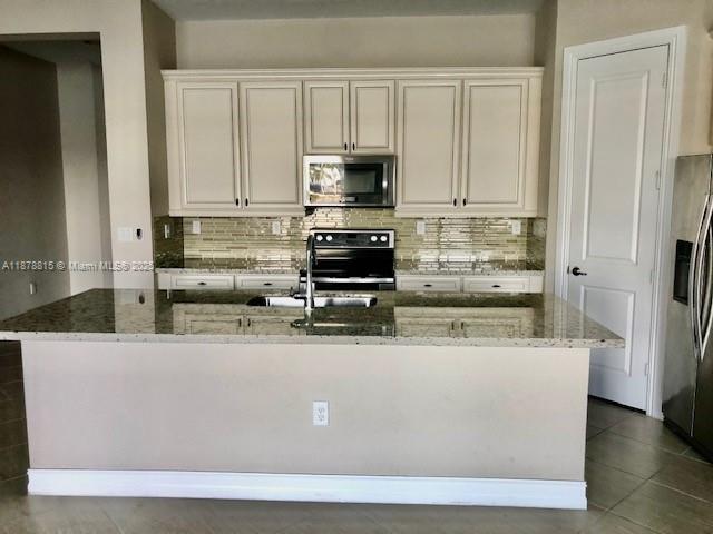 Property photo # 6