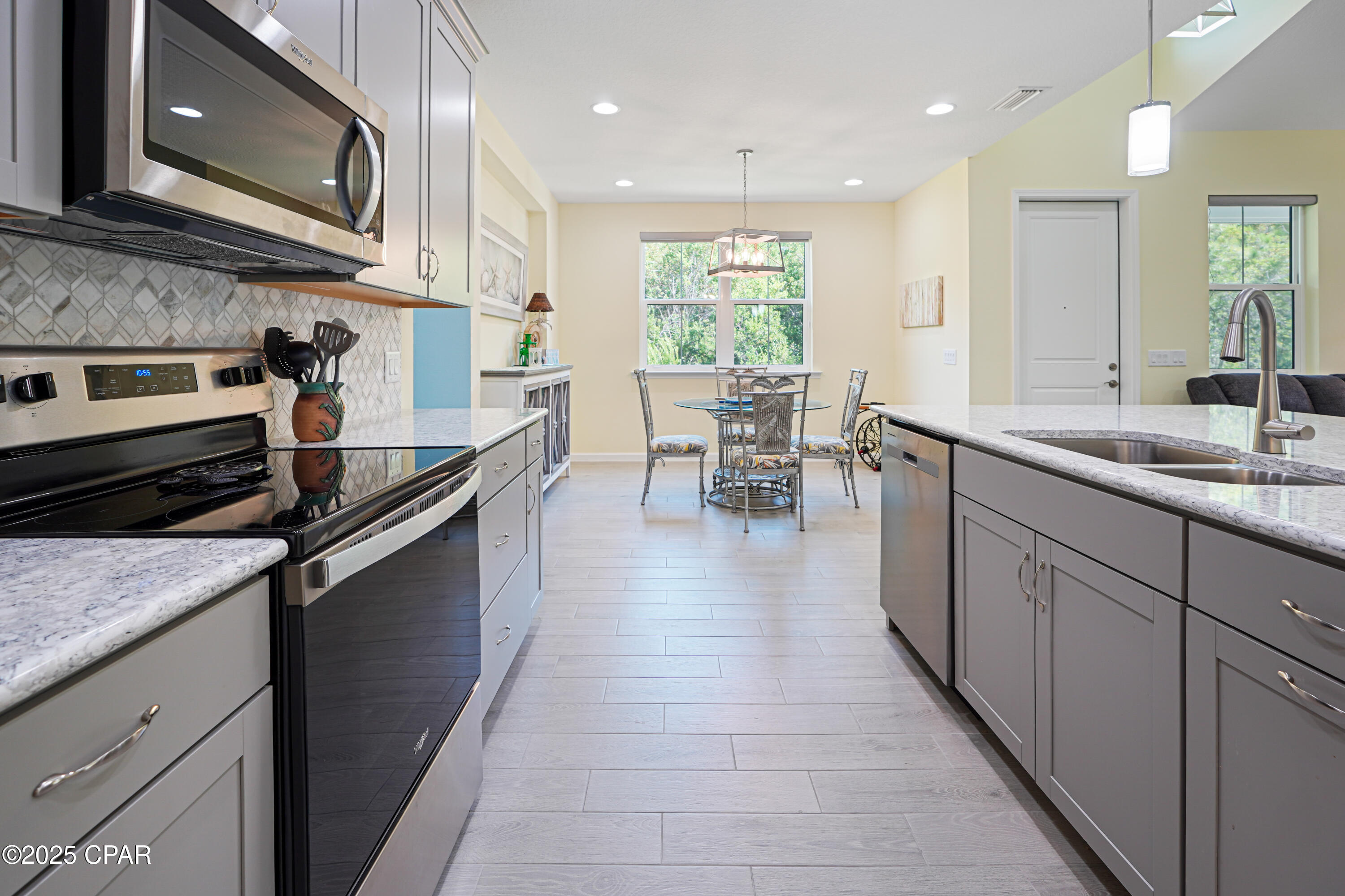 I7qydqsjlkgsqsnxx7hi4jdx4spf3xxrursklq02utg