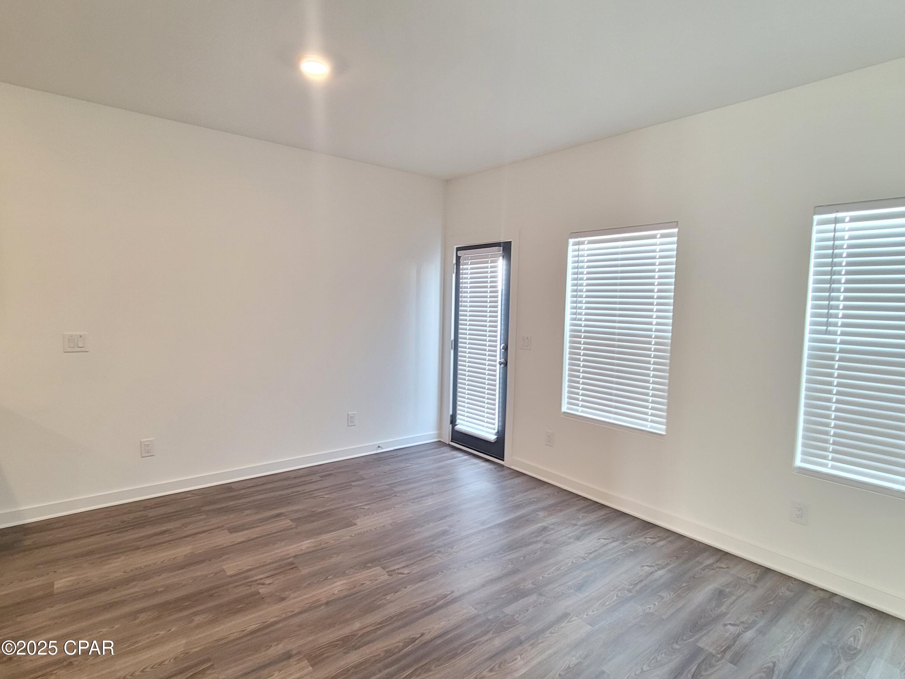 M971u5wliwmgmtxbjlbnjgqq_ Axs72kwdxdup2y_0o