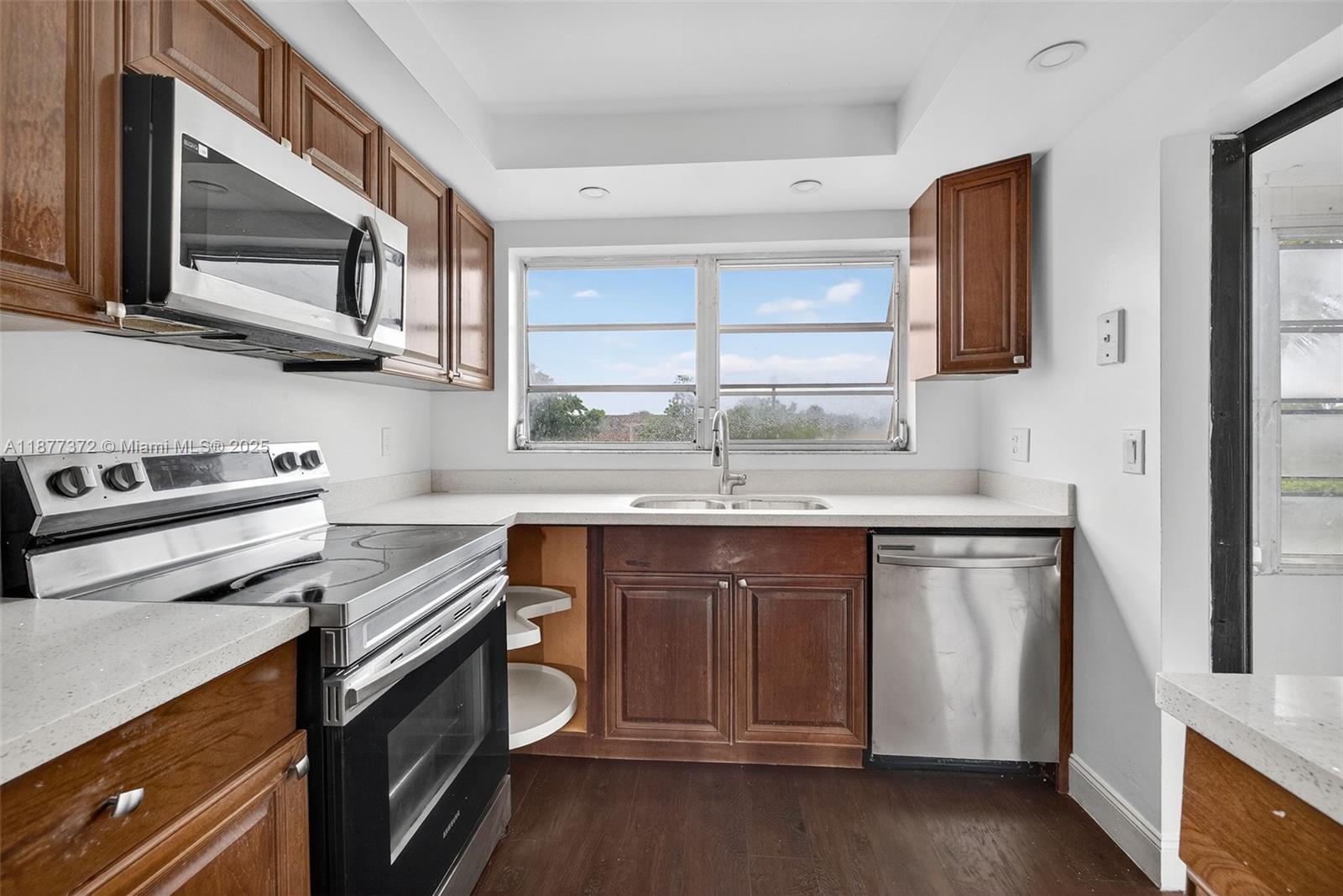 Cypress Tree Condo Bldg 7