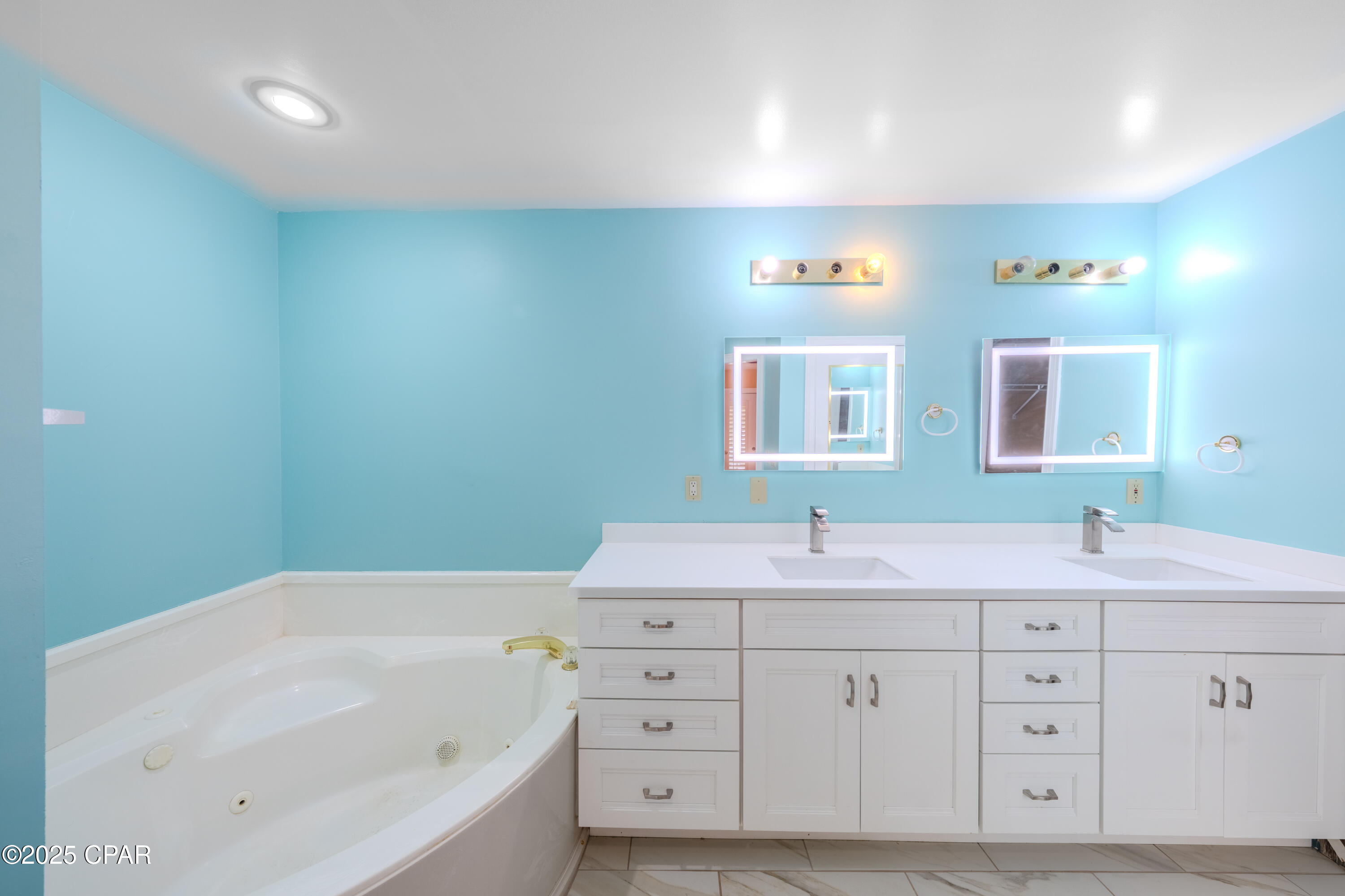 Fhvsz3d3qih 78id7yso_fadh Qemikekyvrowg8kqa