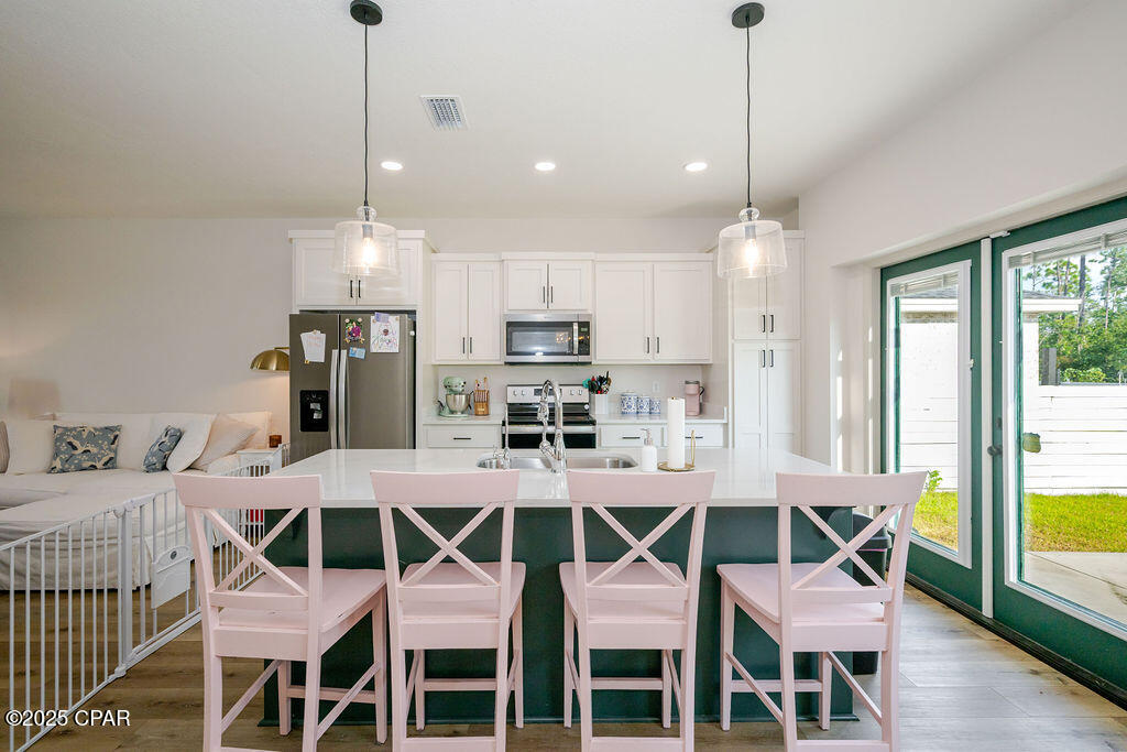 K1tiezbhax4npct3eegwce7h7jq3a_e4spggjf14ixc