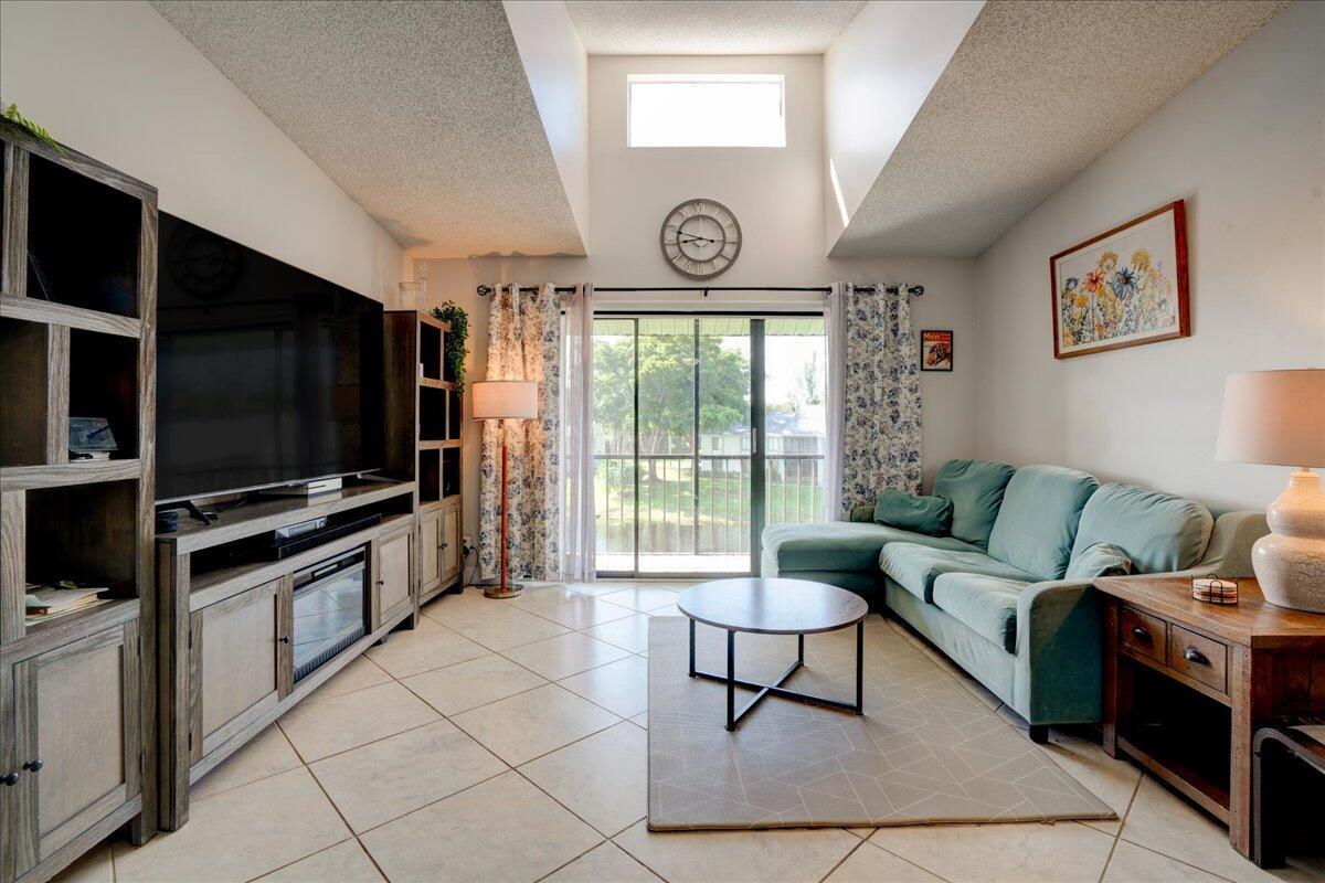 3606 Alder Drive Unit E3, West Palm Beach, Florida 33417