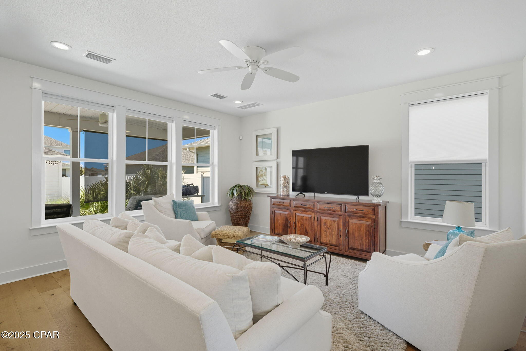 Image 15 For 3229 Veranda Avenue