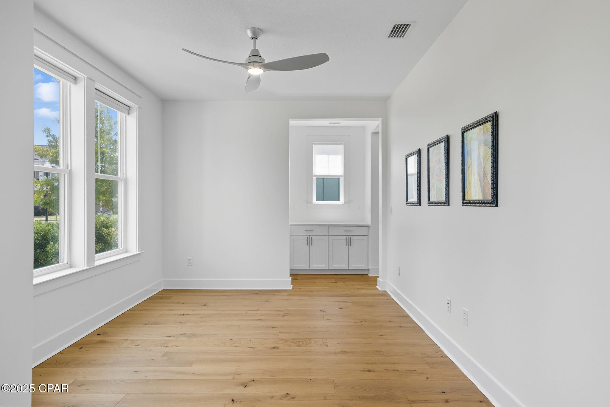 Image 8 For 3229 Veranda Avenue