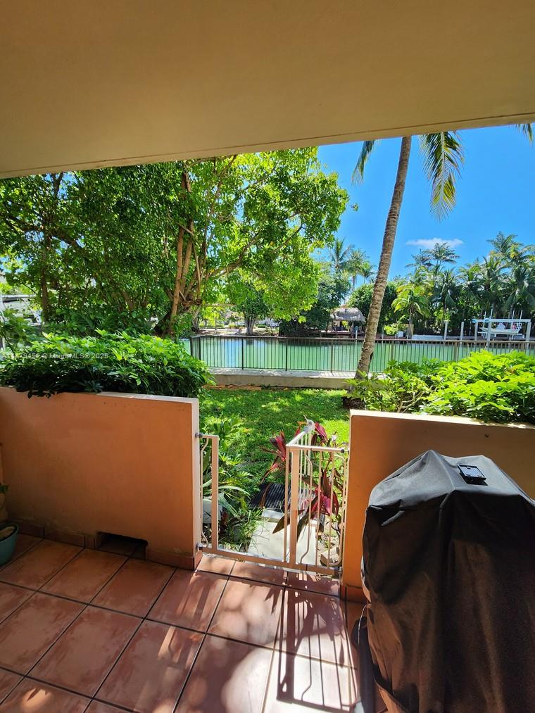 Property photo # 4