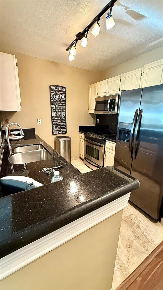 Property photo # 7