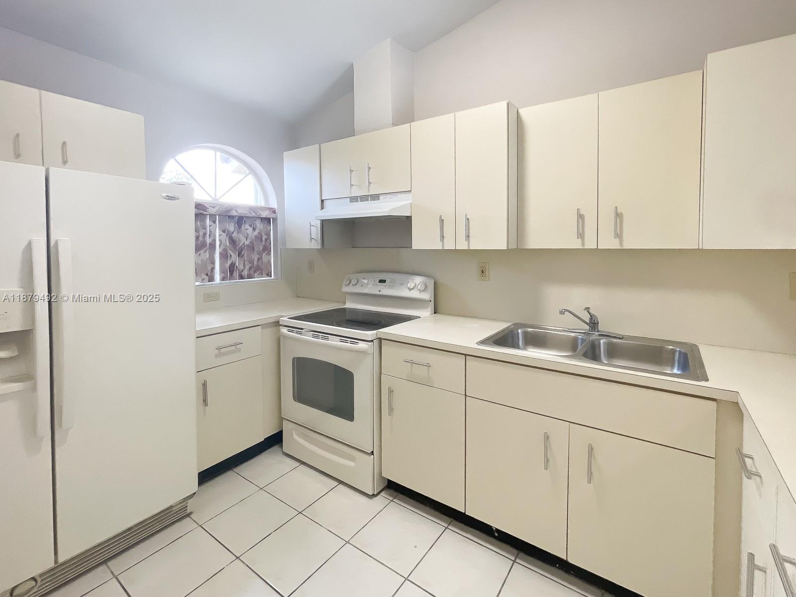 Property photo # 3