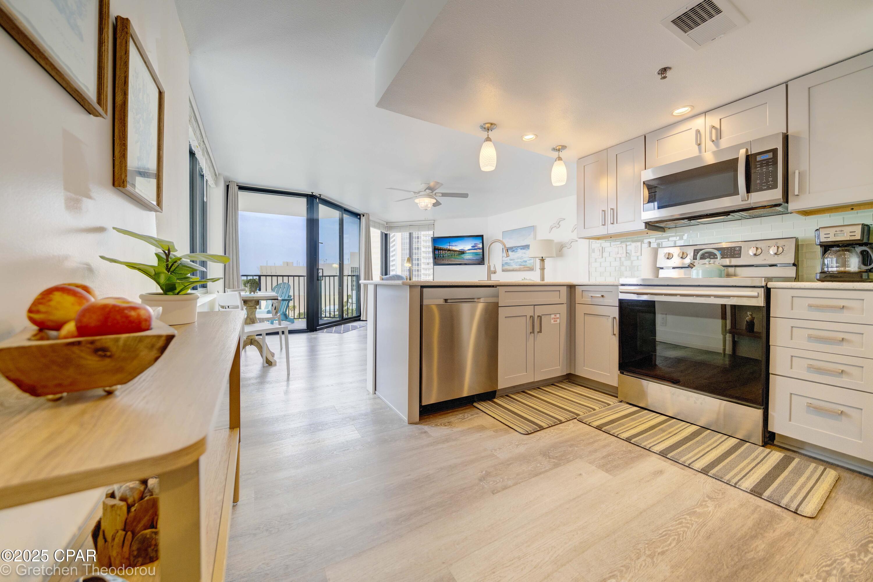 Details for 9850 Thomas Drive 912w, Panama City, FL 32408