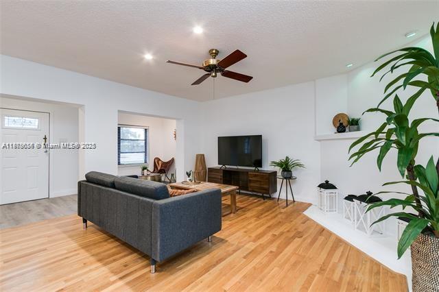 Property photo # 4