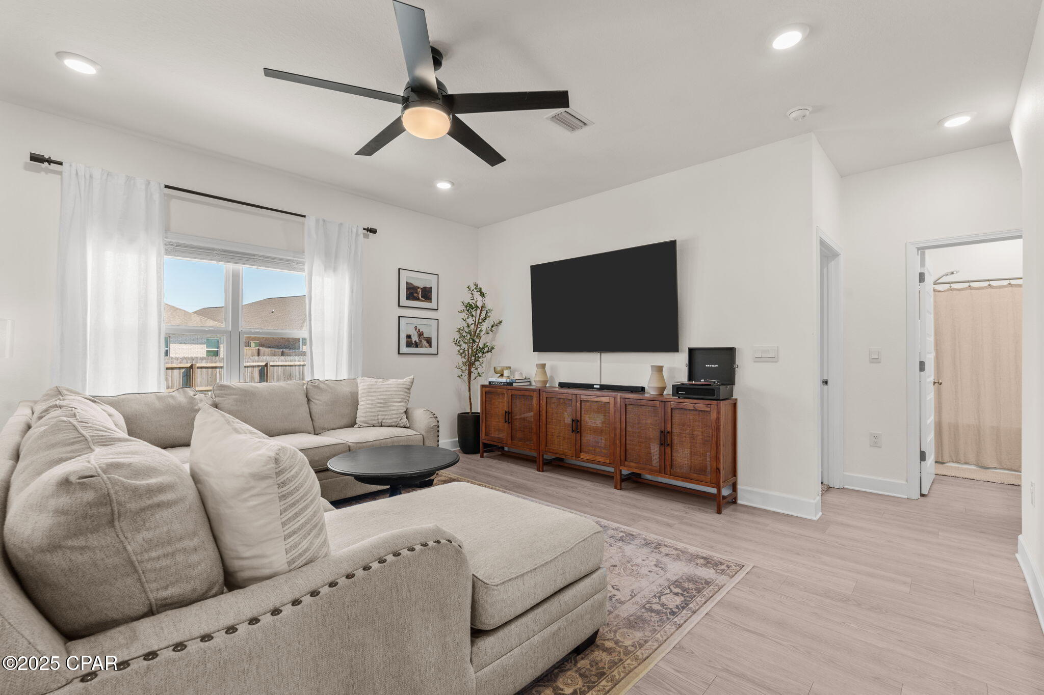 Image 16 For 3008 Willie Drive