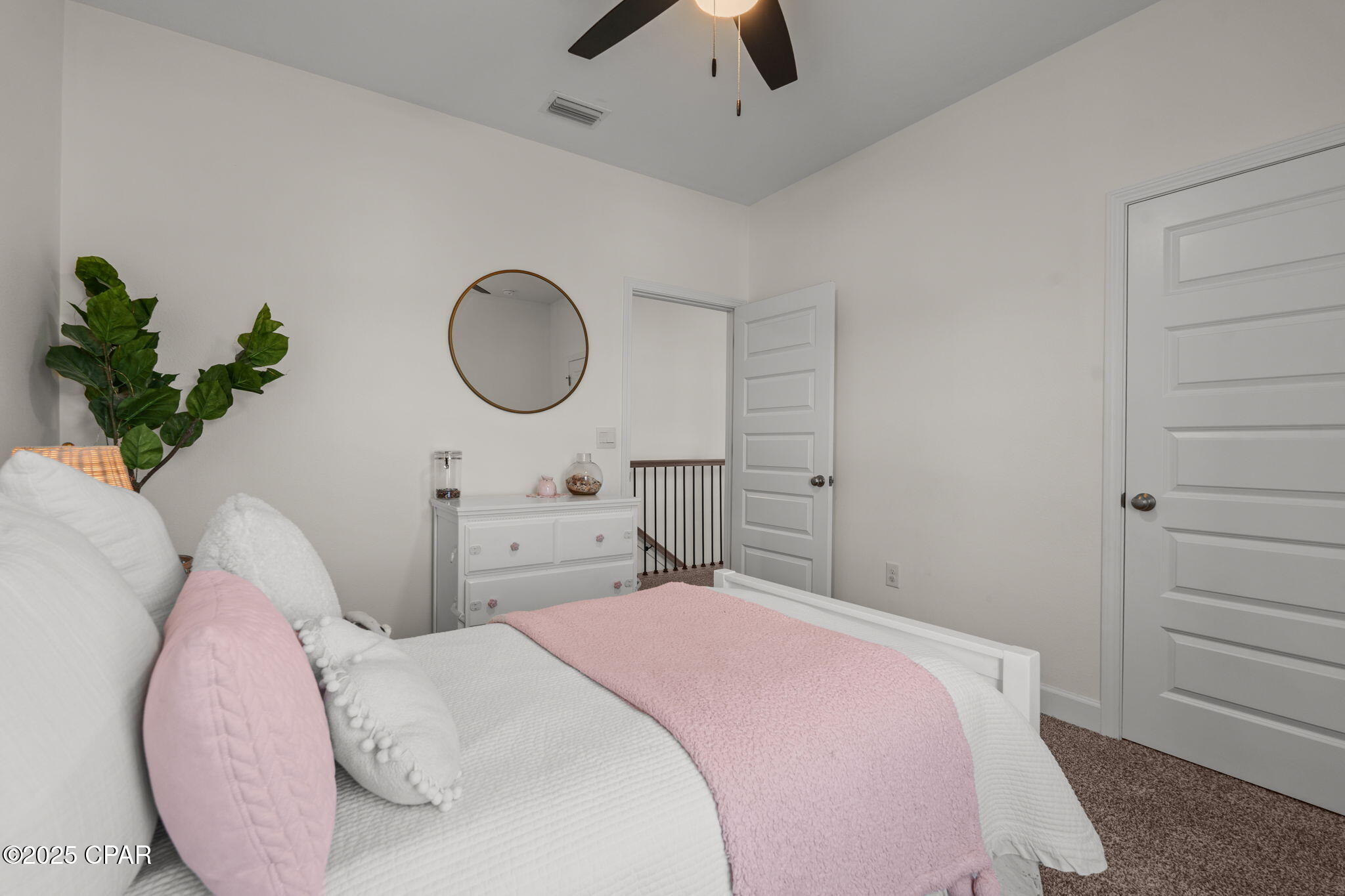 Sfuwm2pv_ukpdjouufq6nraq6o6_knnwcs1pe3bb9 C