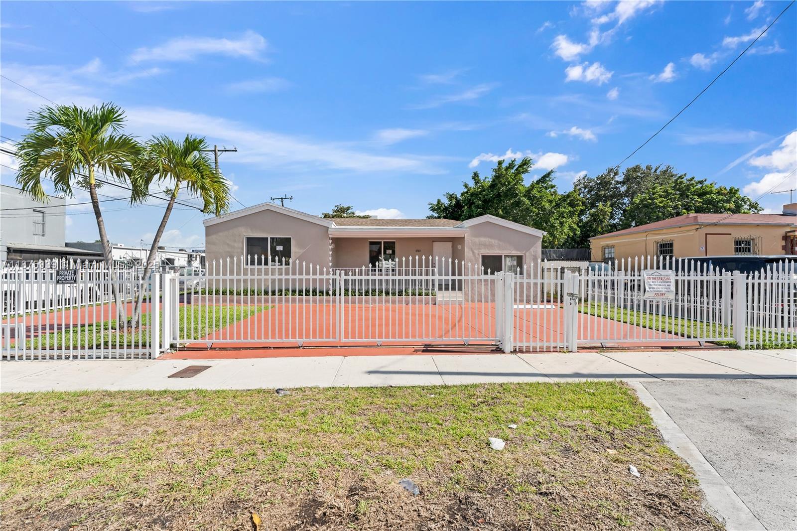 2722 4th St, Miami, Florida 33125
