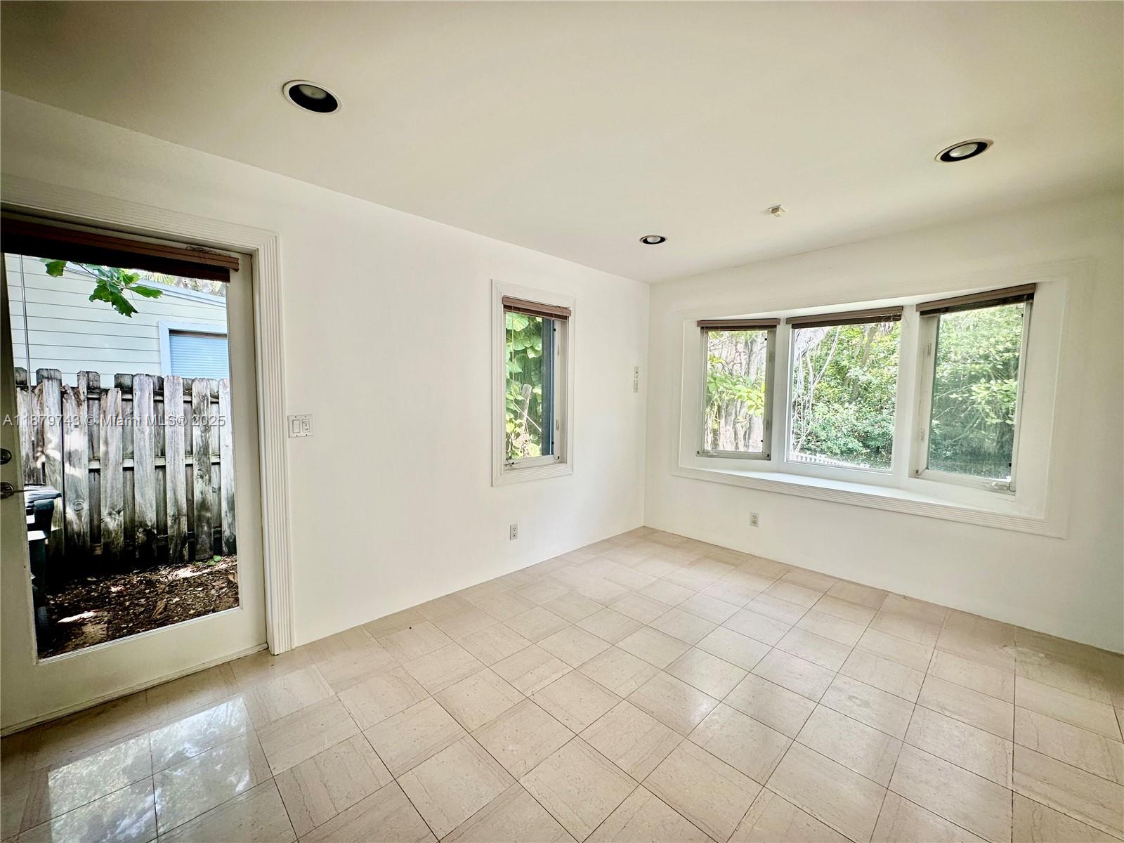 Property photo # 7