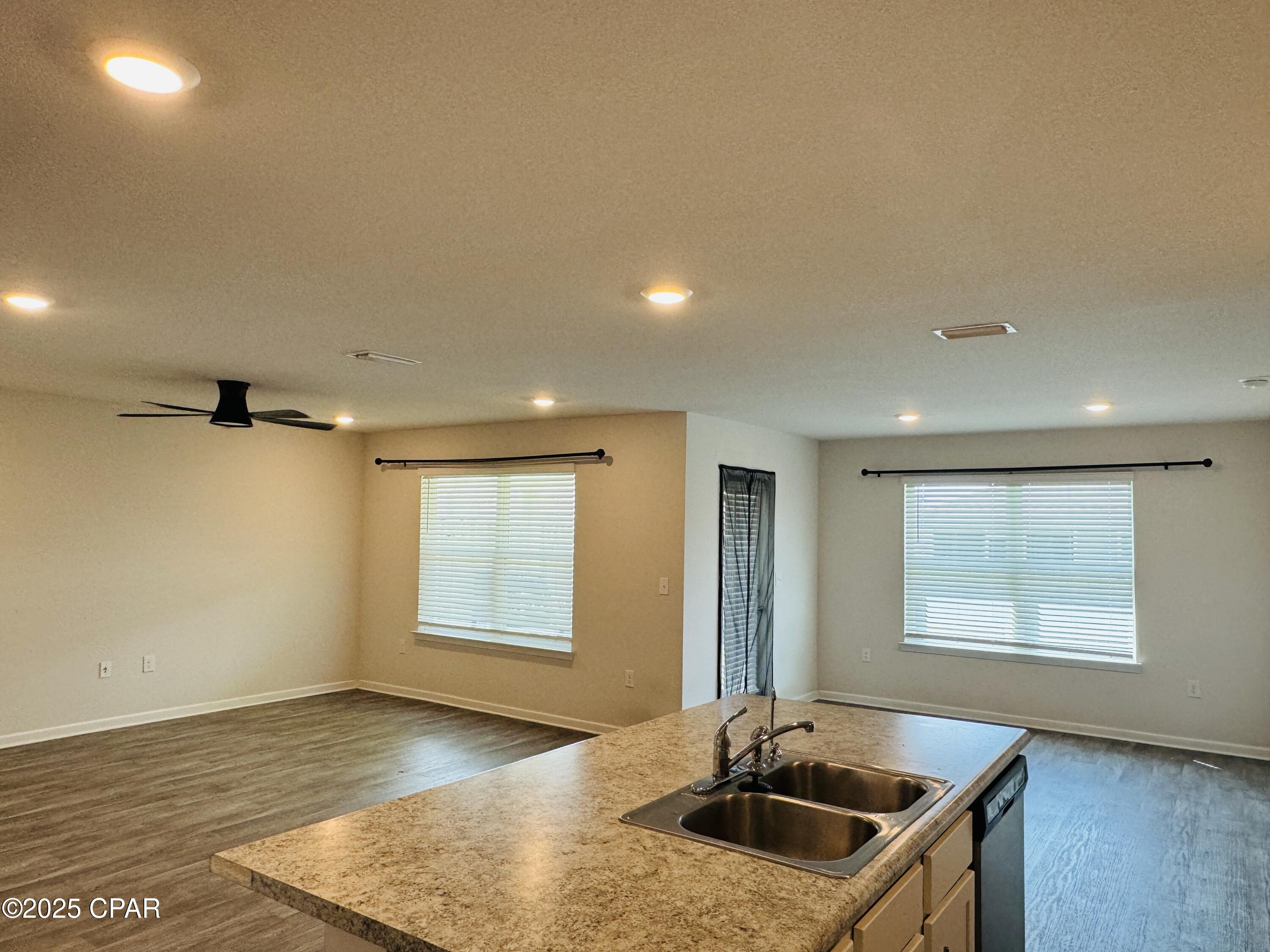 Iimhxp3jk2gr9b3y0nrbzvy2rydnptzqmrjwllqmqta