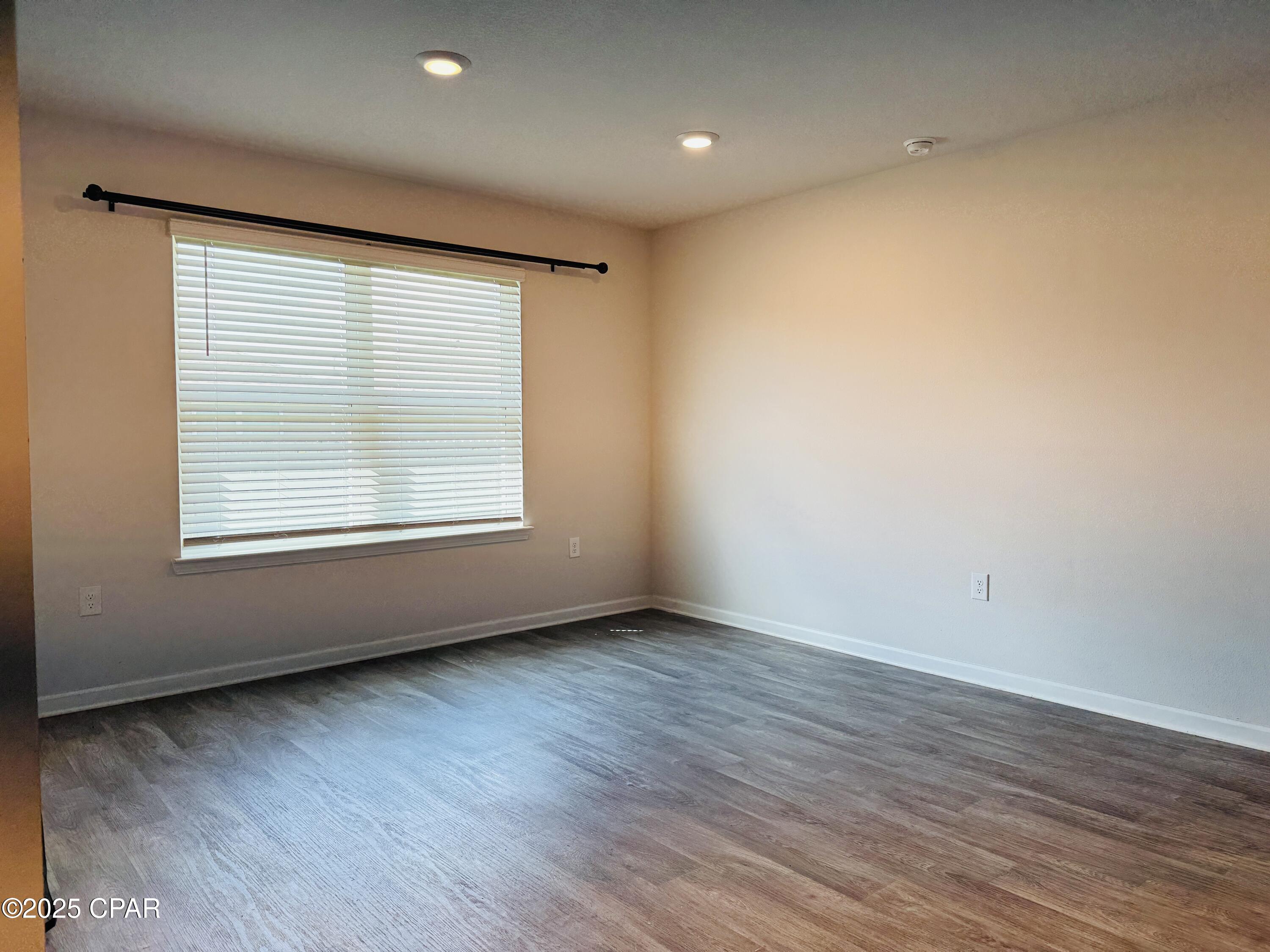 Vgffzf6iamgush_nu1nk Dchoftwa_n02cj2_iizm8i