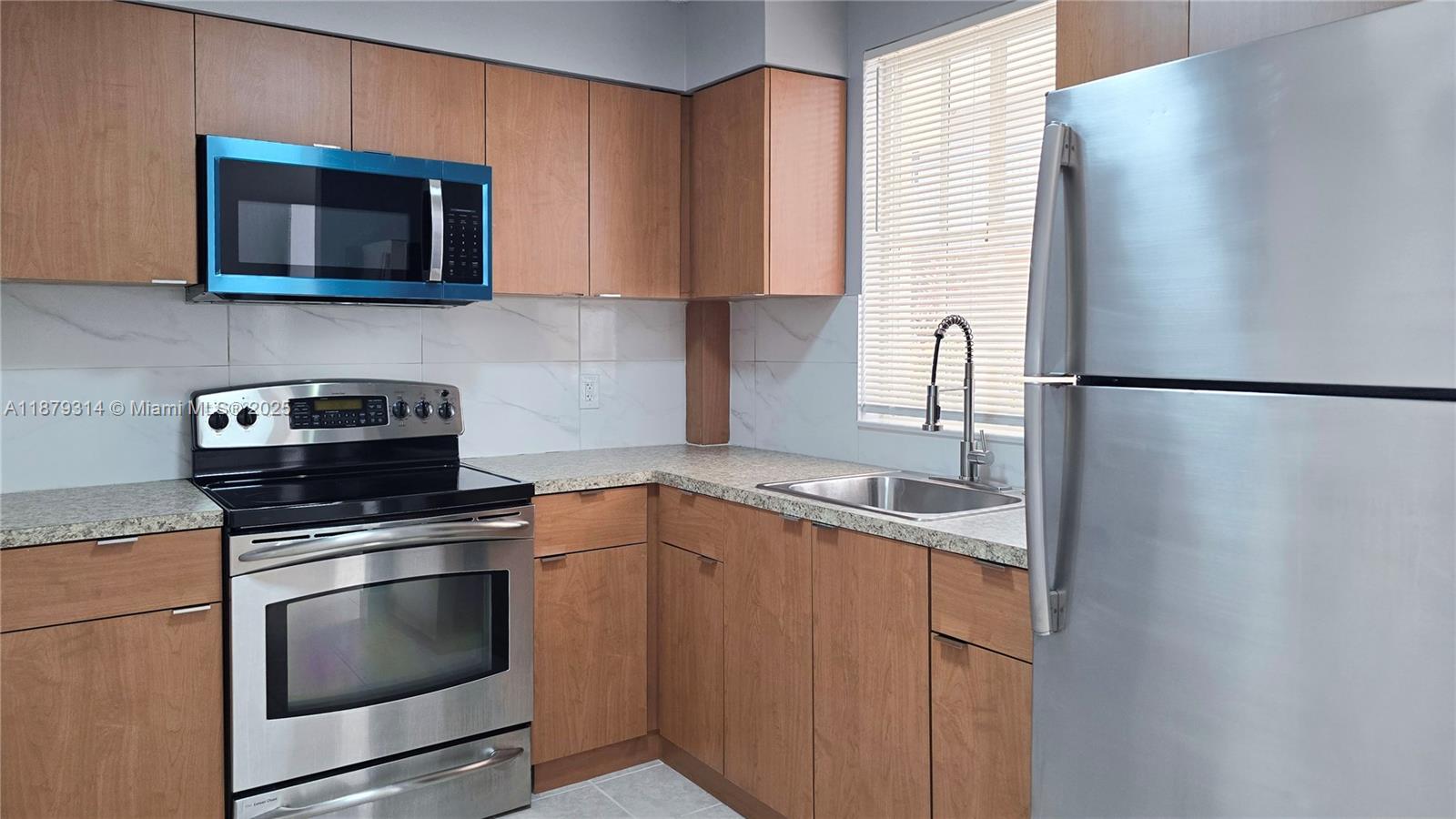 Property photo # 0