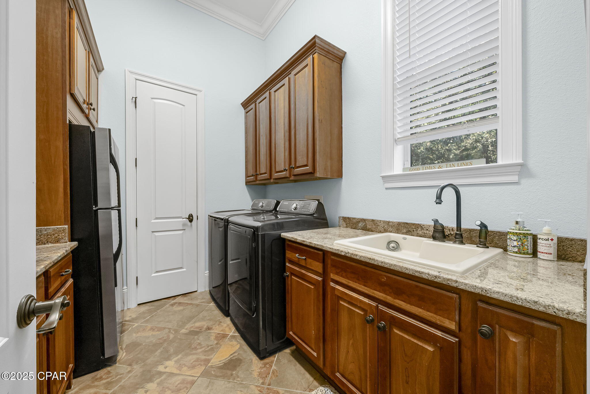 Dp4wczjcymkxsipzxmfnn31h5i_ijqpj5sdtophesva