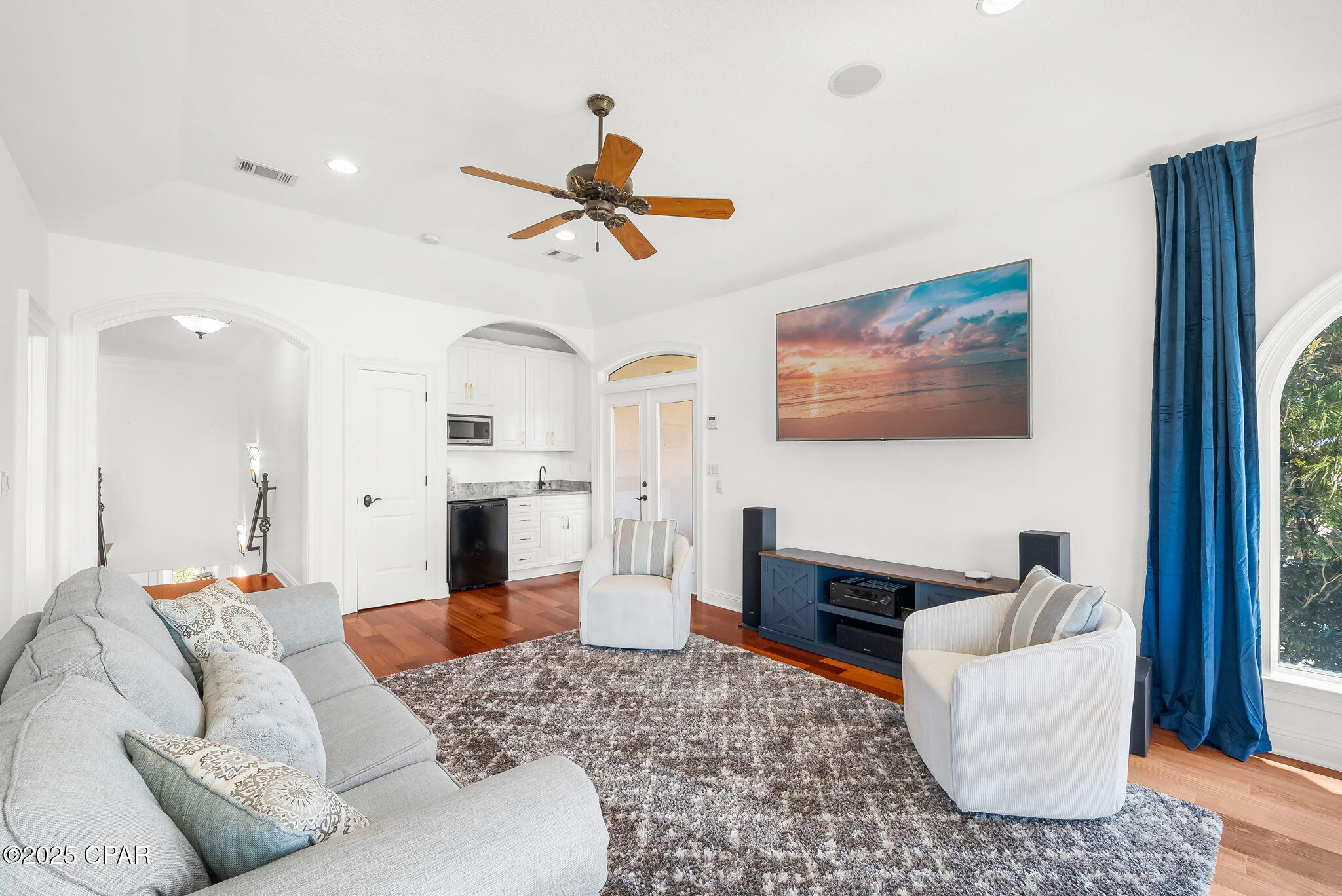 Gfhiazjgbv9e5 Apaclvmesb5bswj4xuds_ab4ll4ls